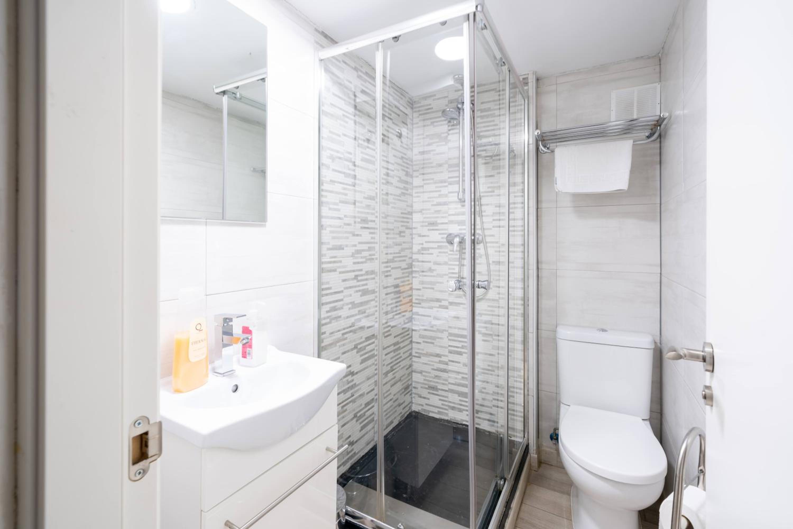 Studio Apartment photo 3