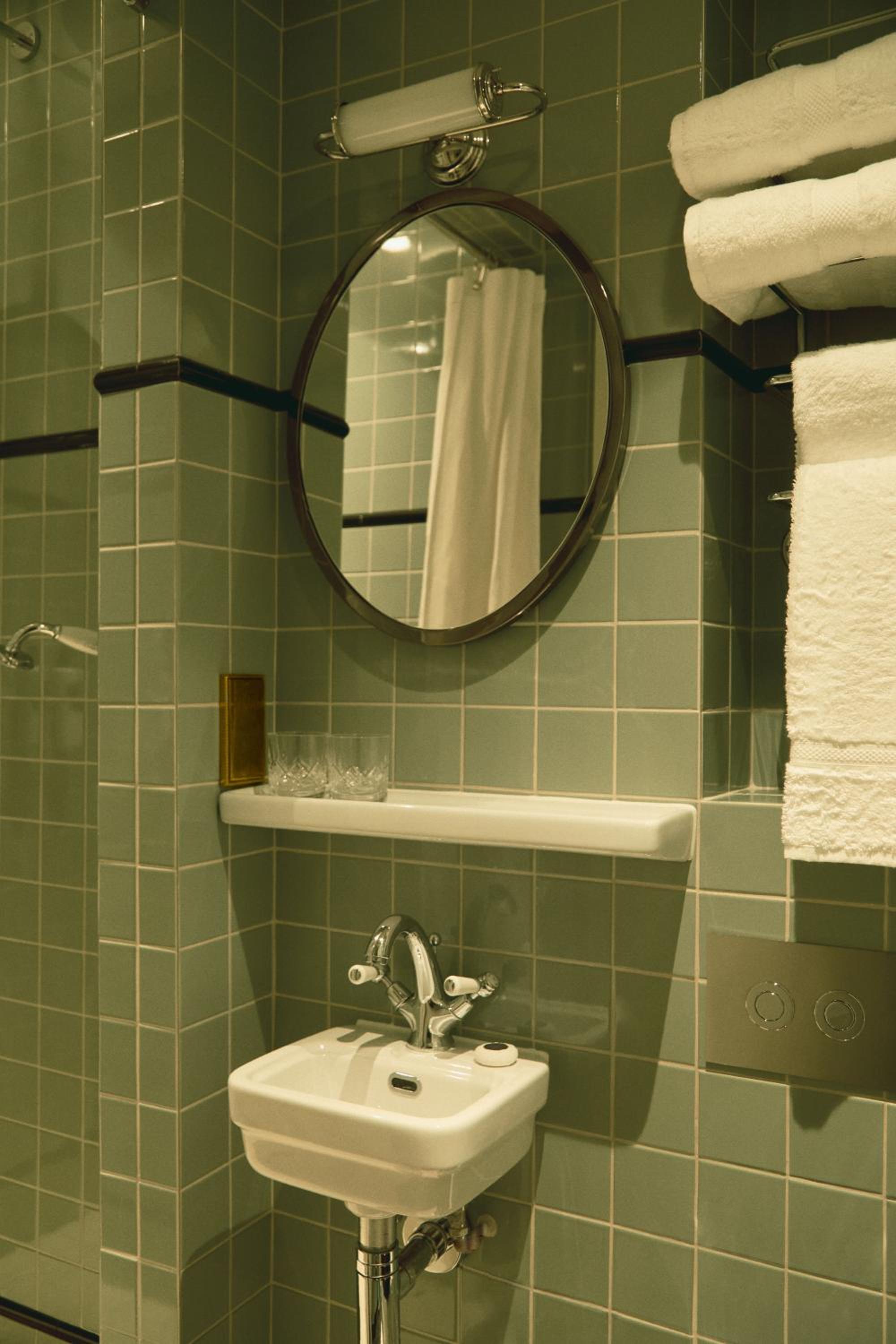 Single Room photo 2