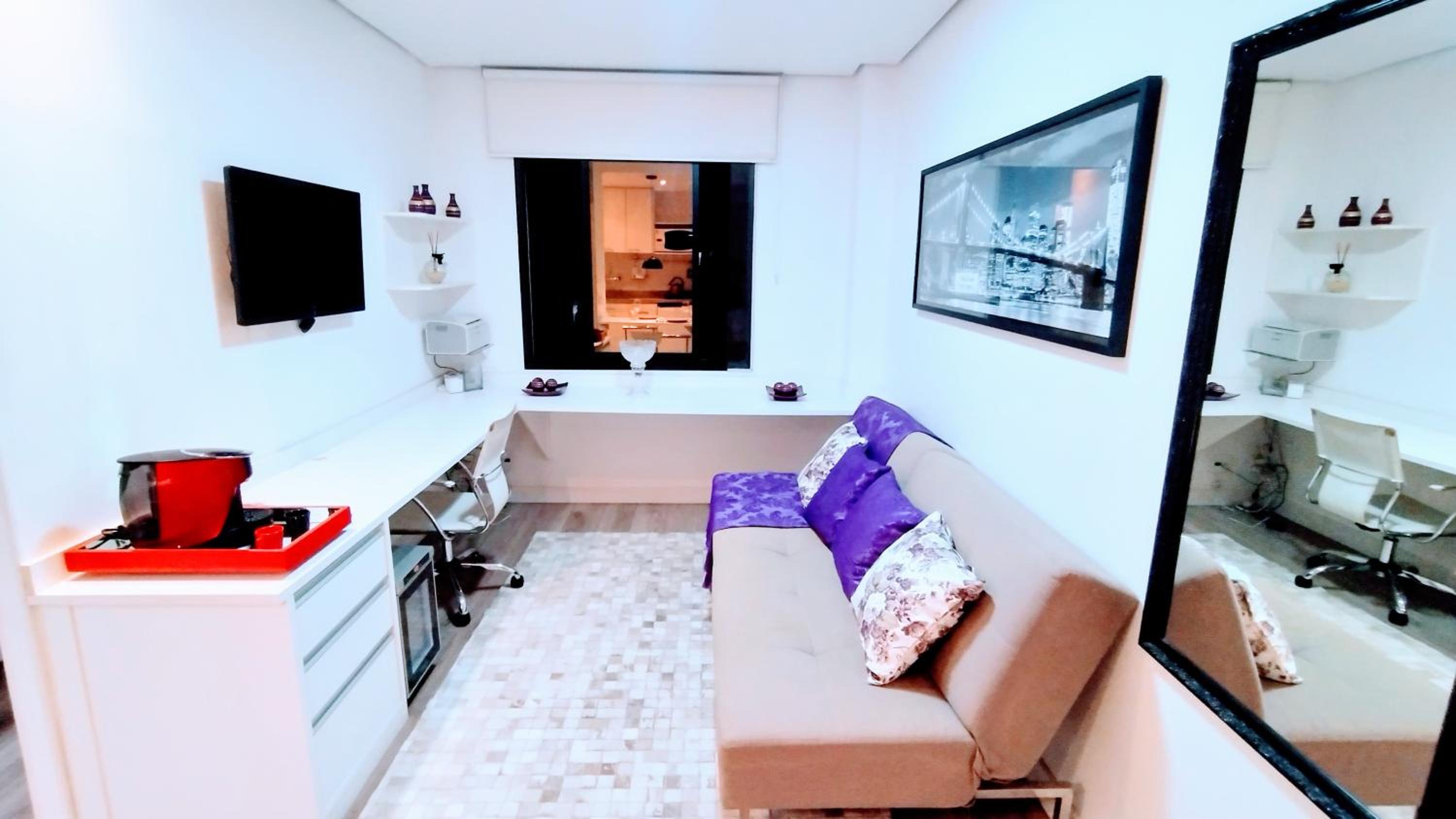 Deluxe Studio