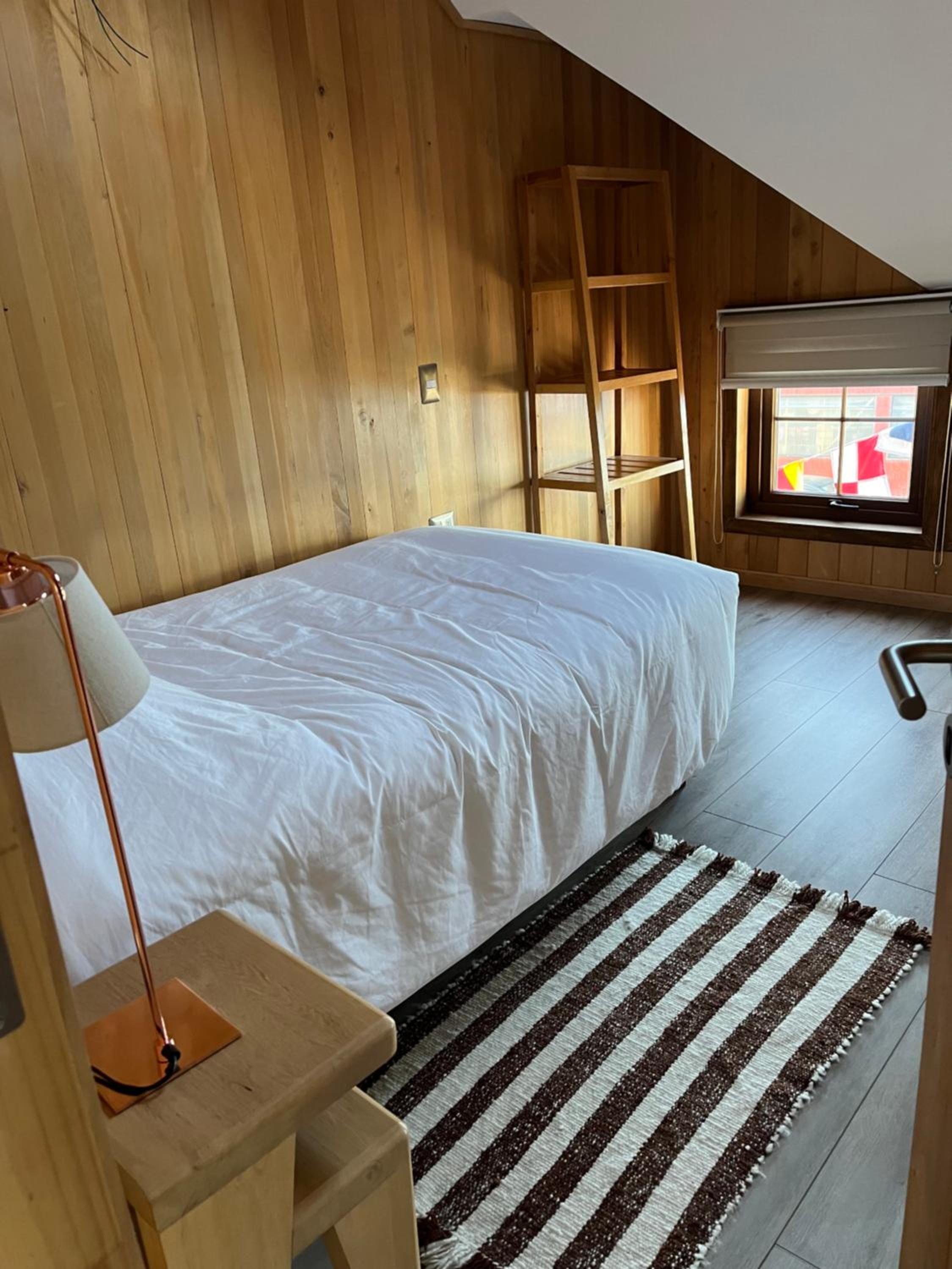 Single Room With Private Bathroom photo 1