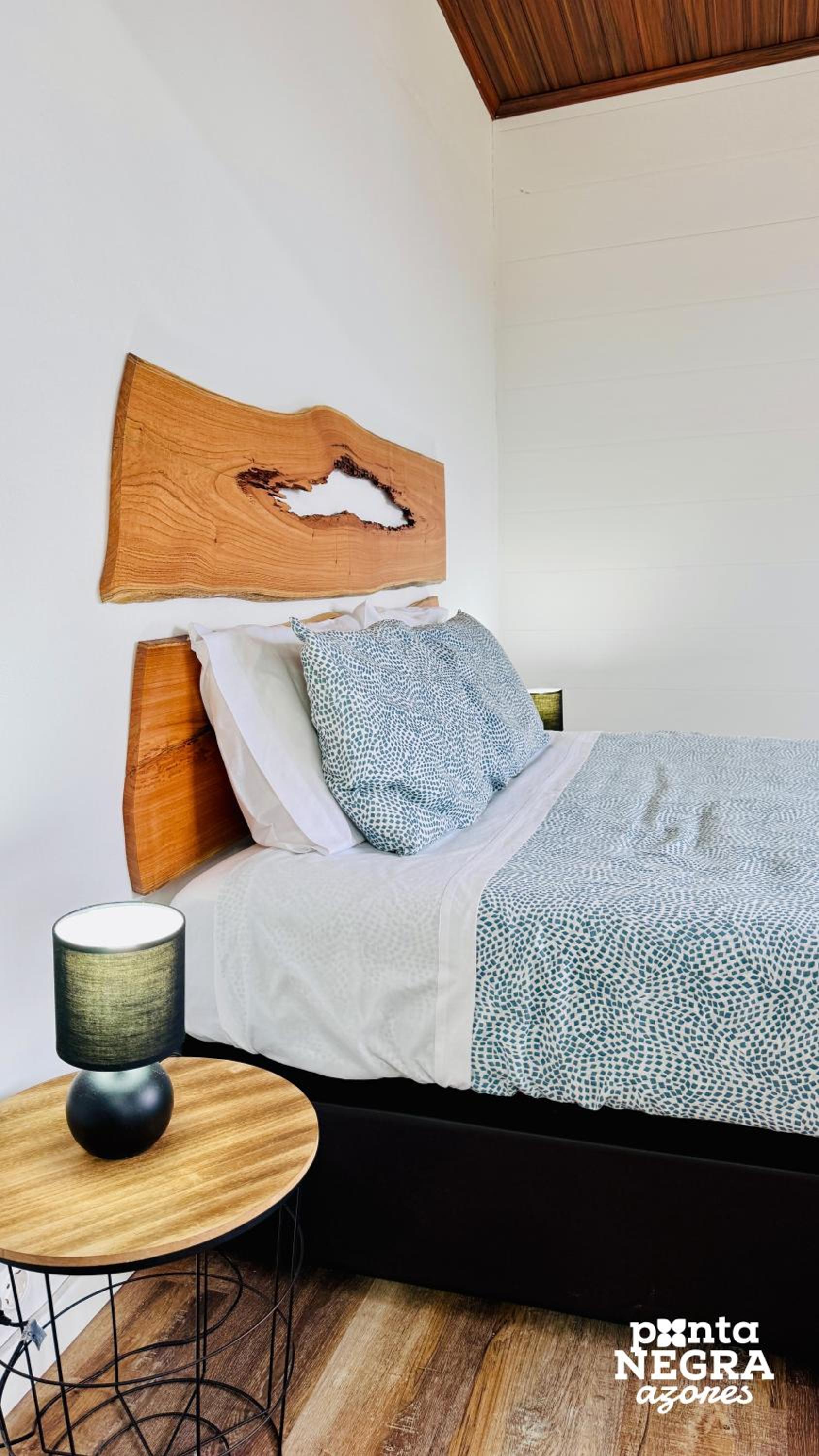 One-Bedroom House photo 1