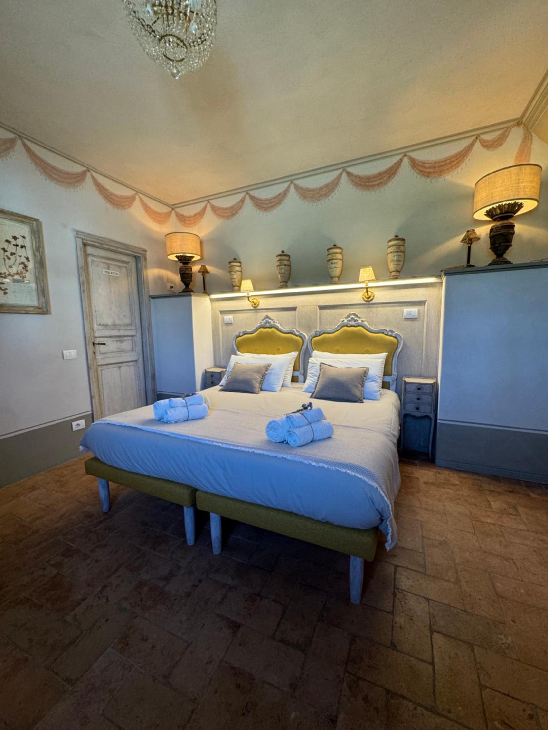 Superior King Room photo 1