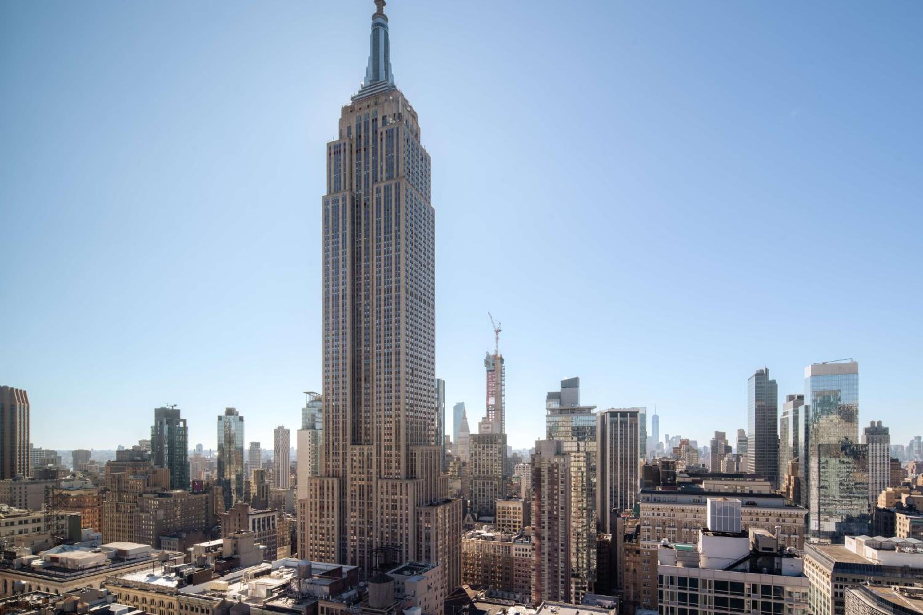 King Room Empire State Building View with Balcony thumbnail 5