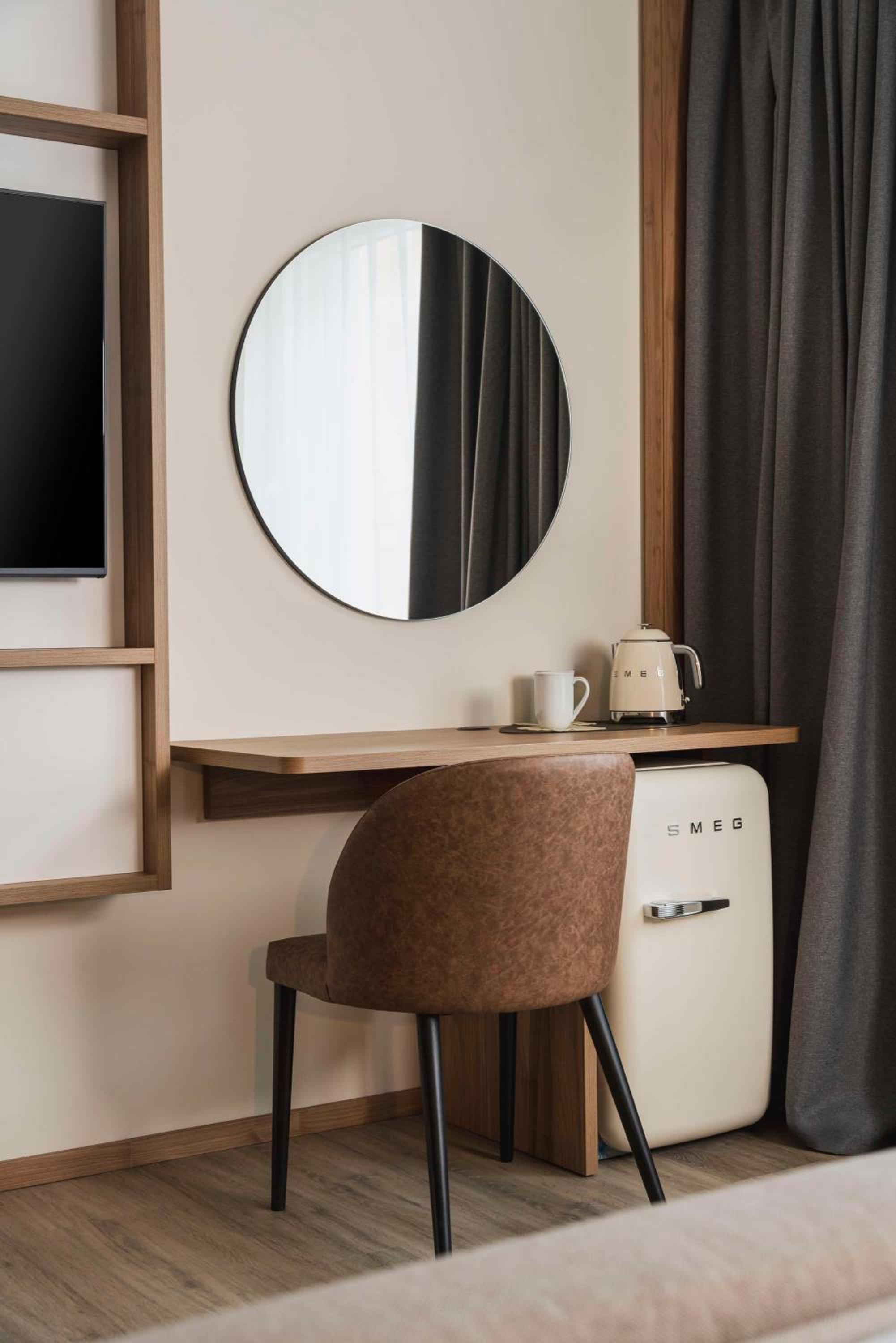 One-Bedroom King Suite - Photo 31