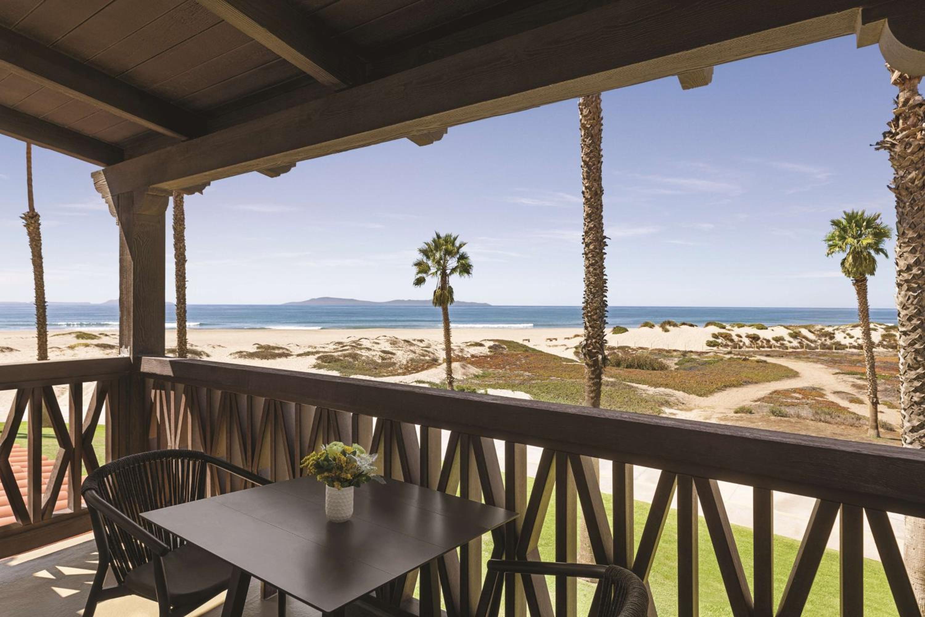 King Suite with Ocean View - Non-Smoking - Photo 3
