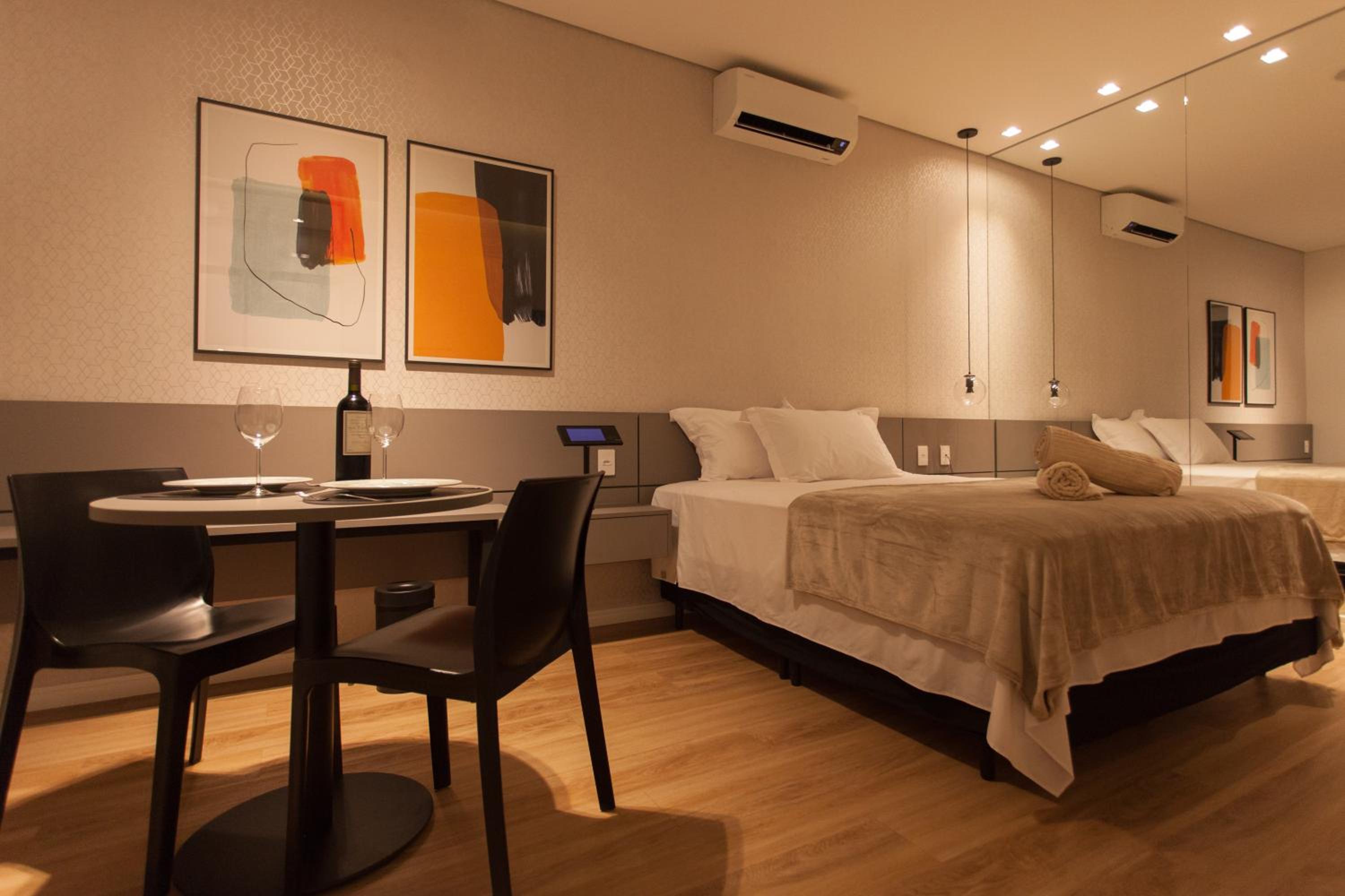 Queen Room photo 1