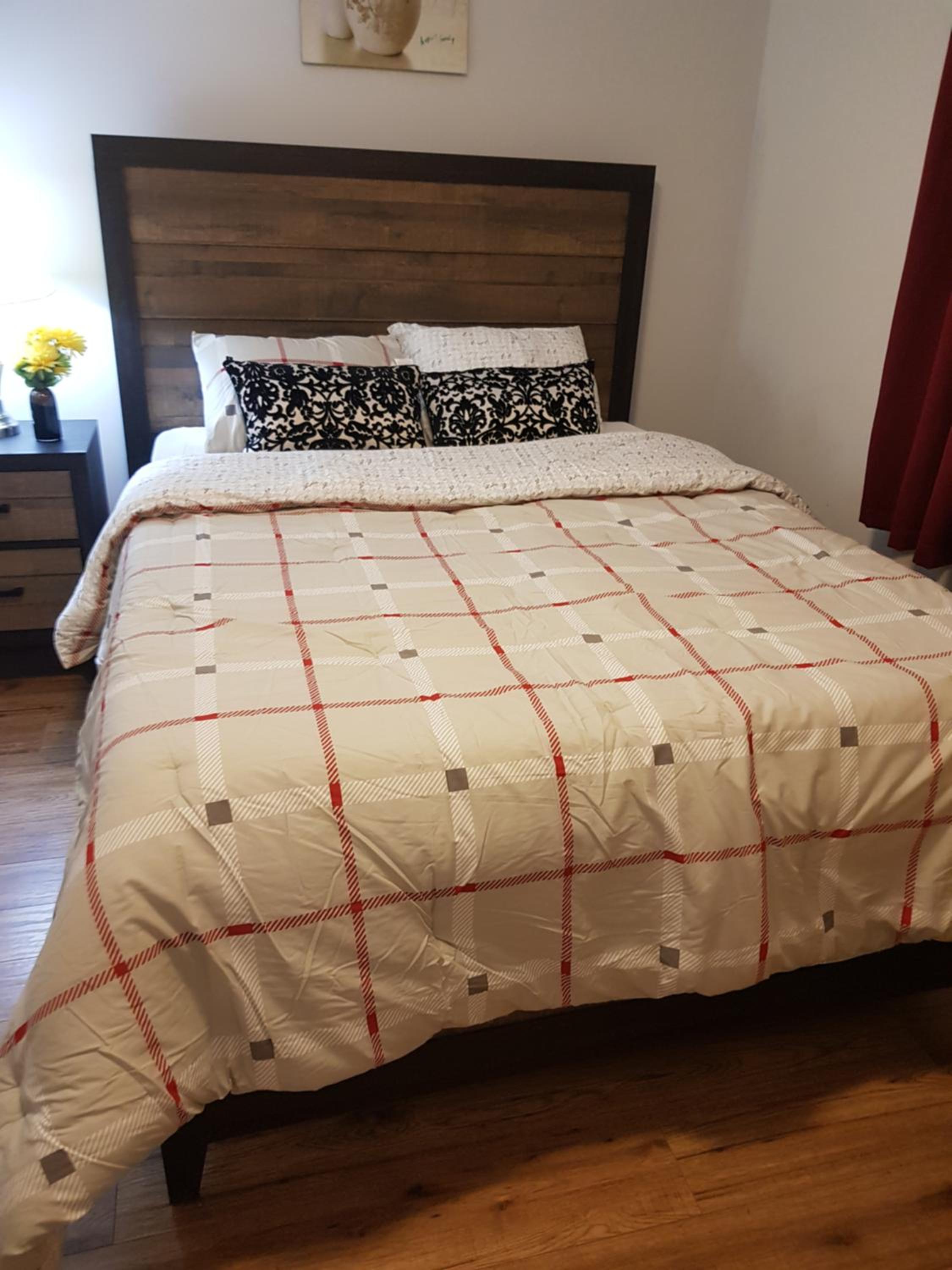 Double Room with Shared Bathroom photo 1