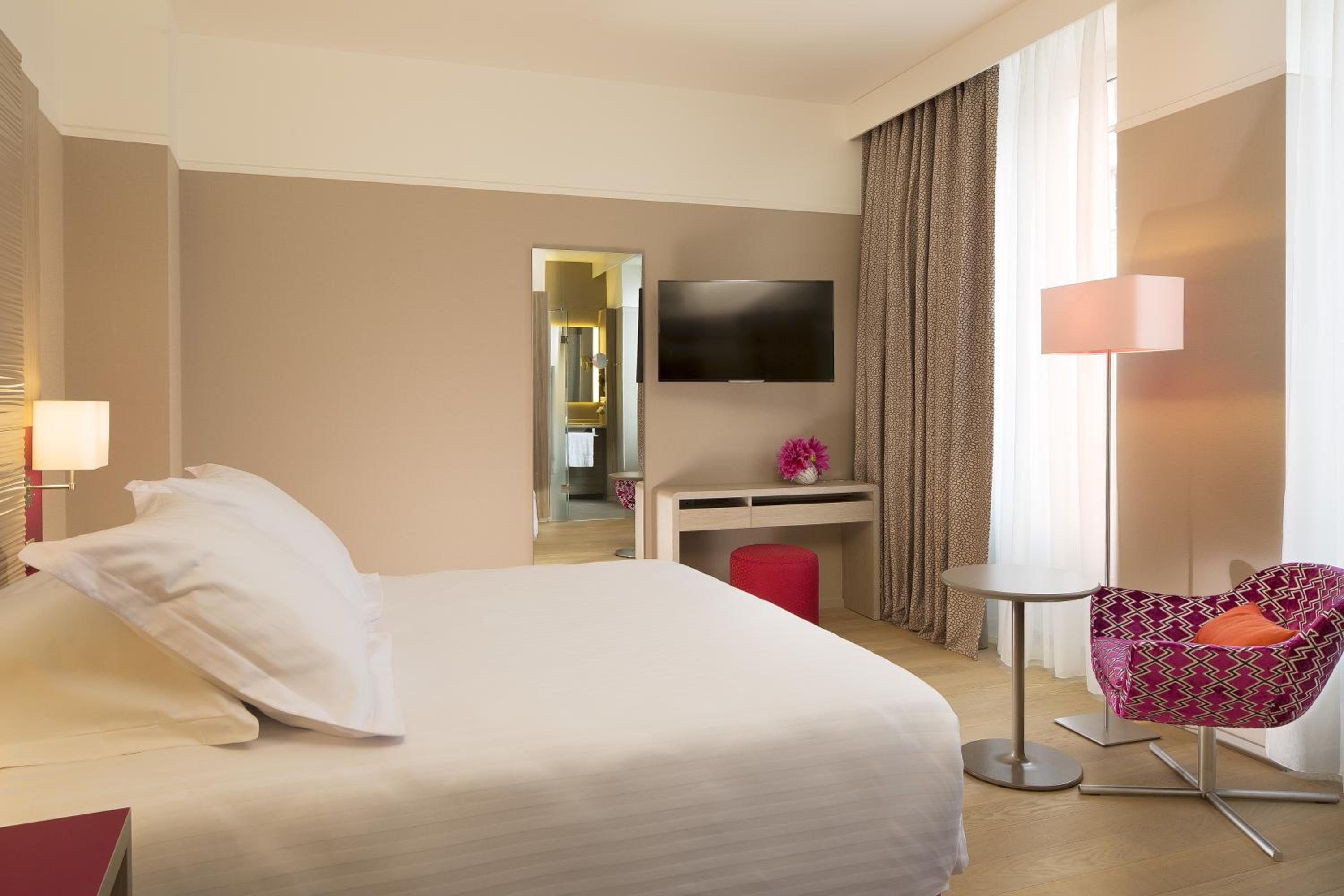 Deluxe Double Room - Photo 1