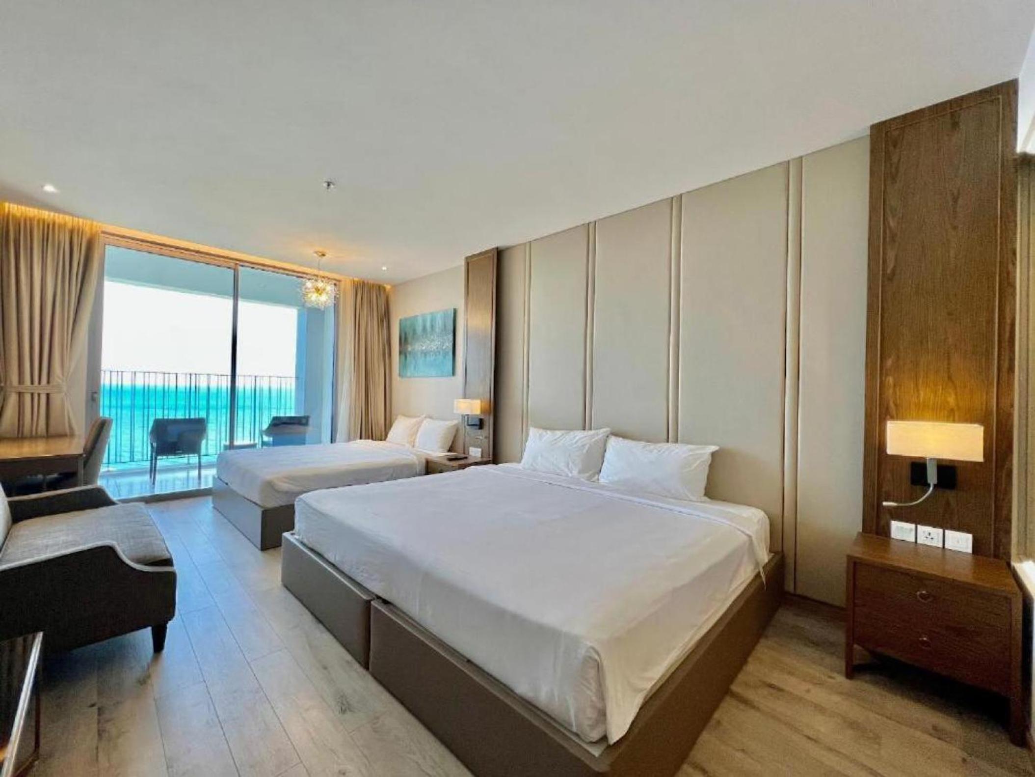 Family Room With Sea View - Photo 3