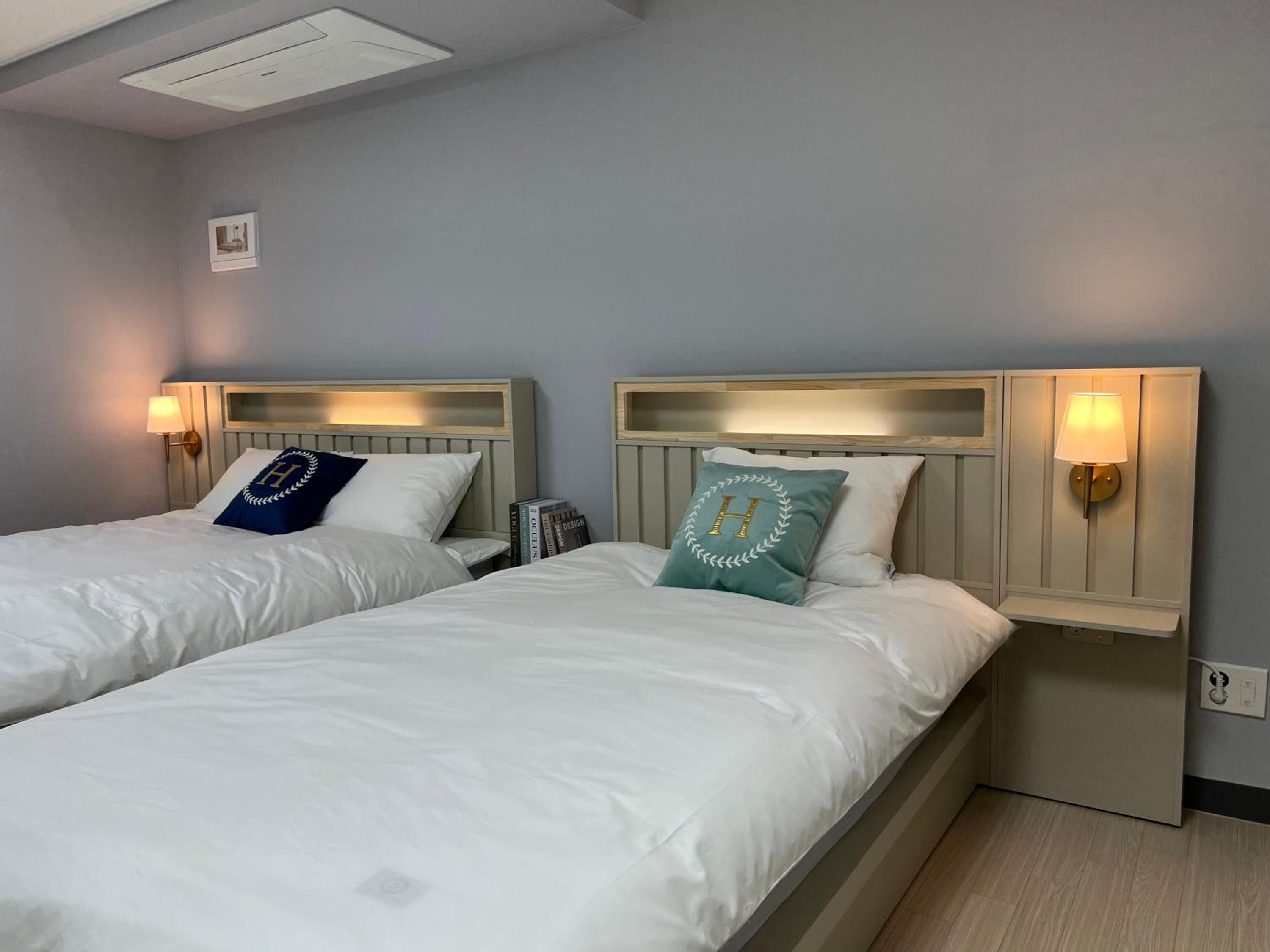 Twin Room with Terrace photo 2