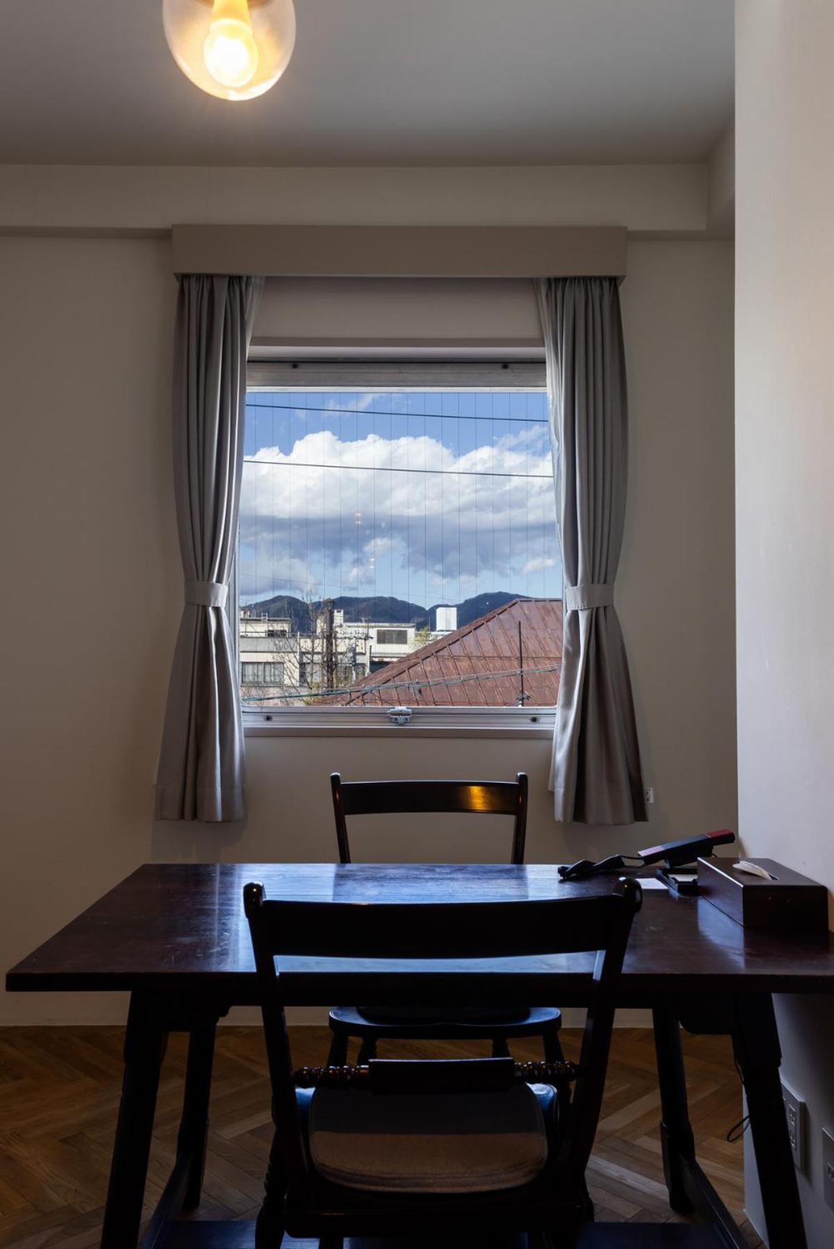 Suite - Annex - Non-Smoking - Photo 13