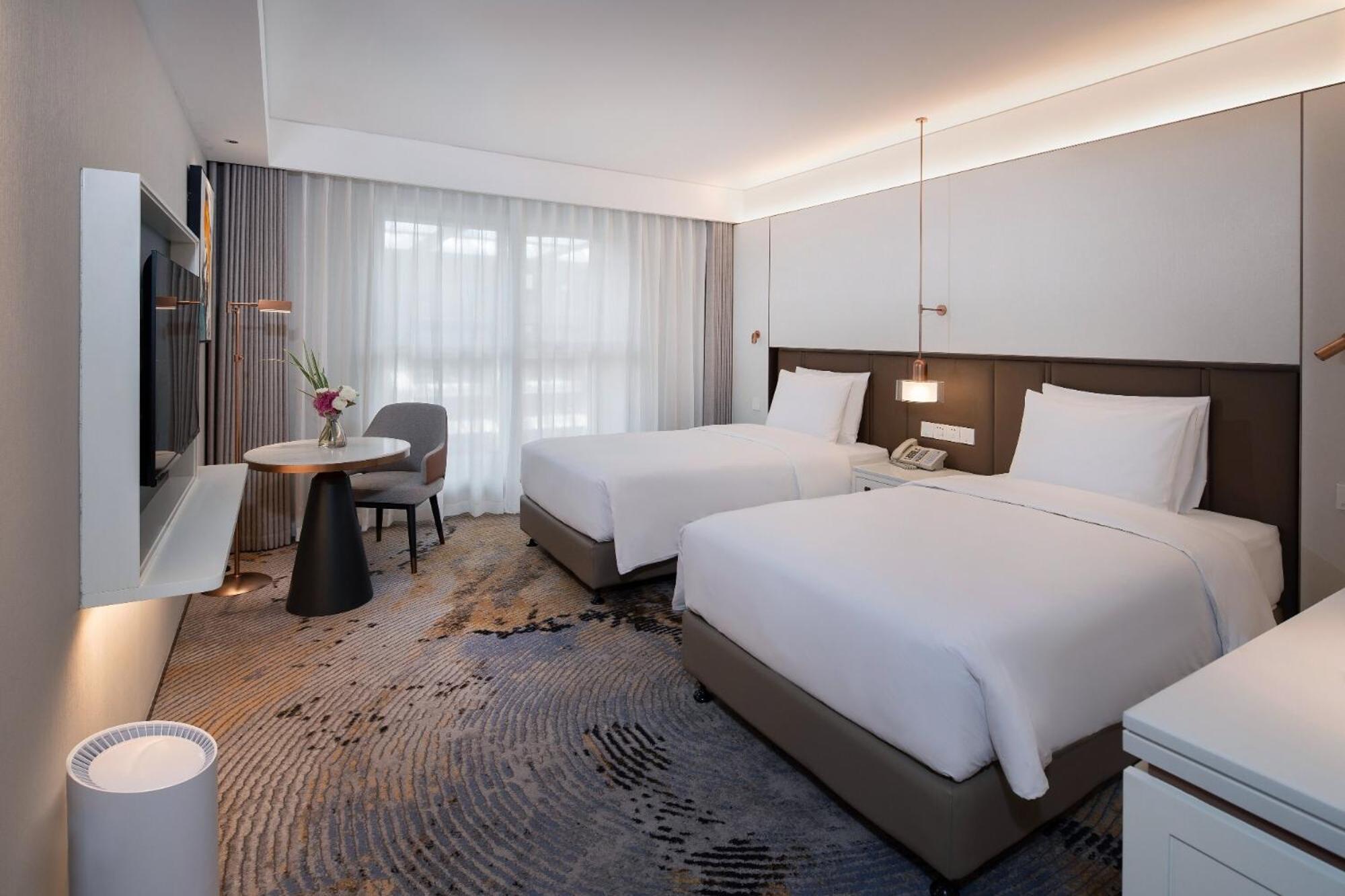 Superior Room Twin Beds - Photo 1