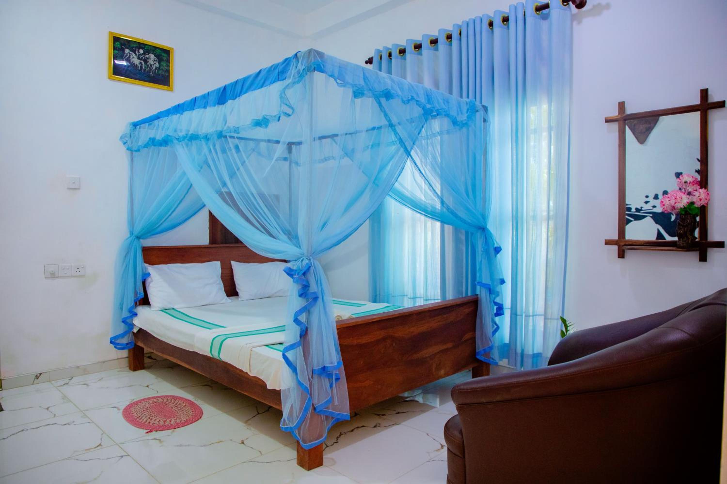 Double Room - Photo 2