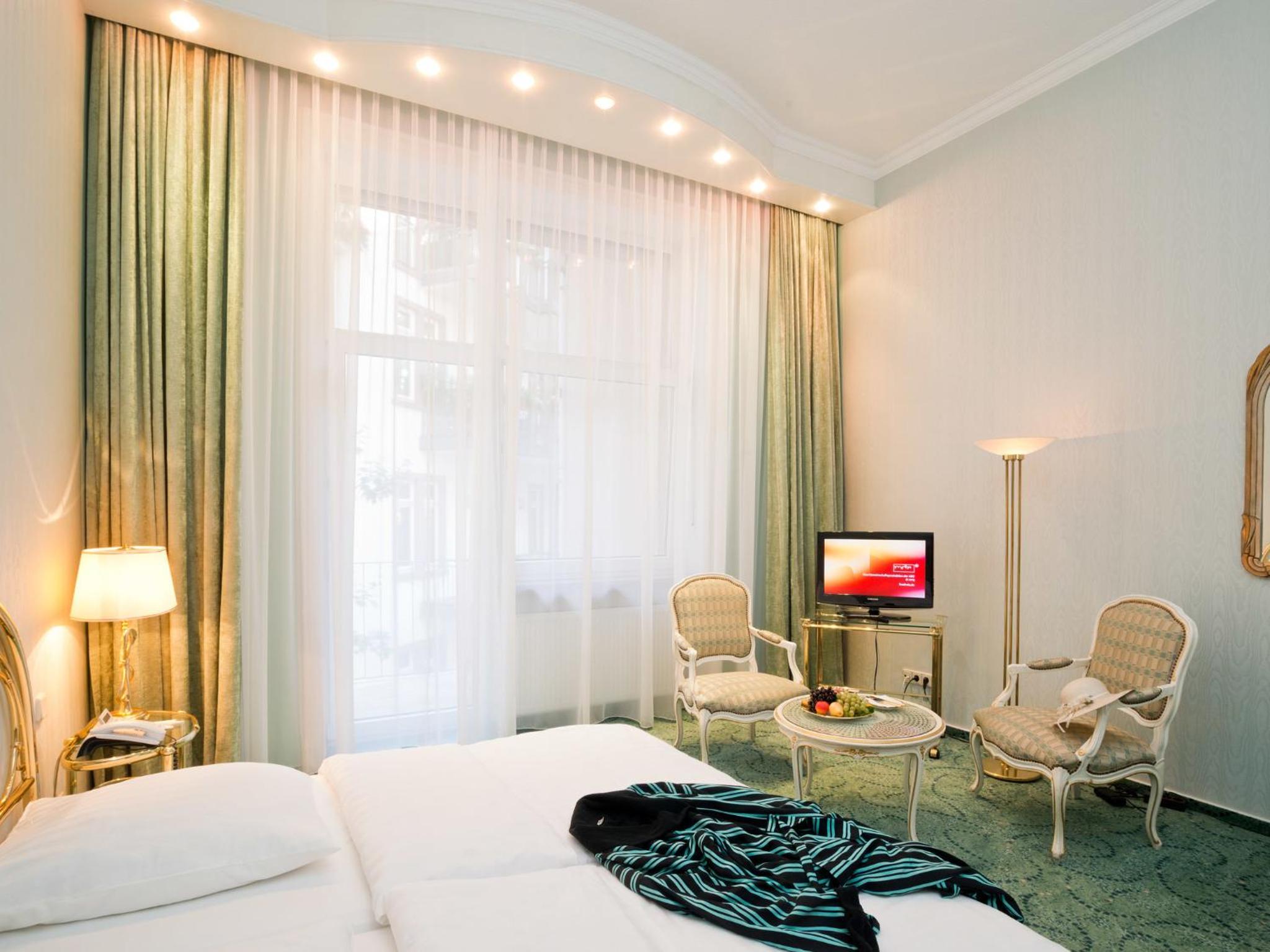 Superior Double Room - Photo 9