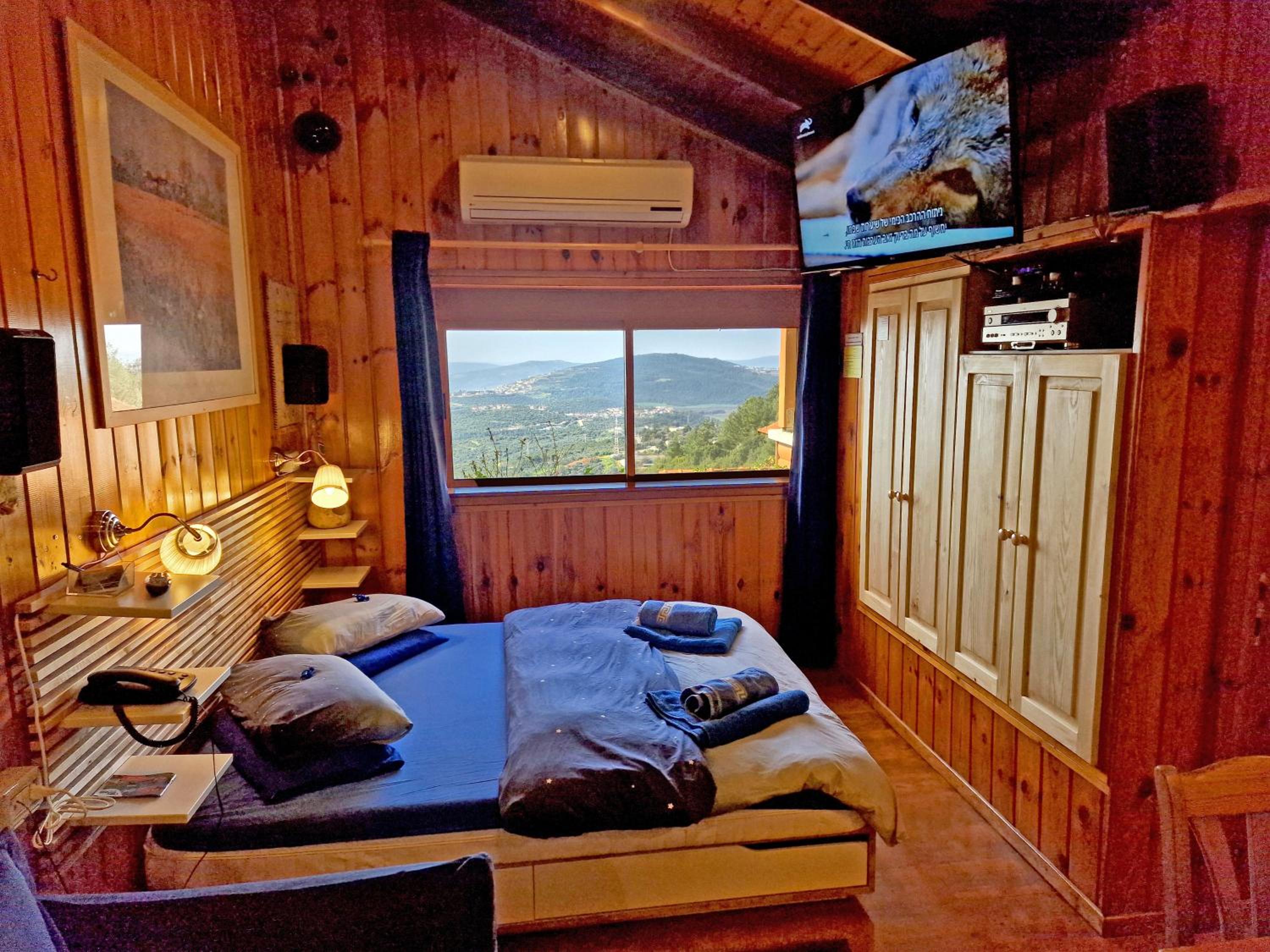 Deluxe Double Room with Mountain View (Shani) - Photo 8