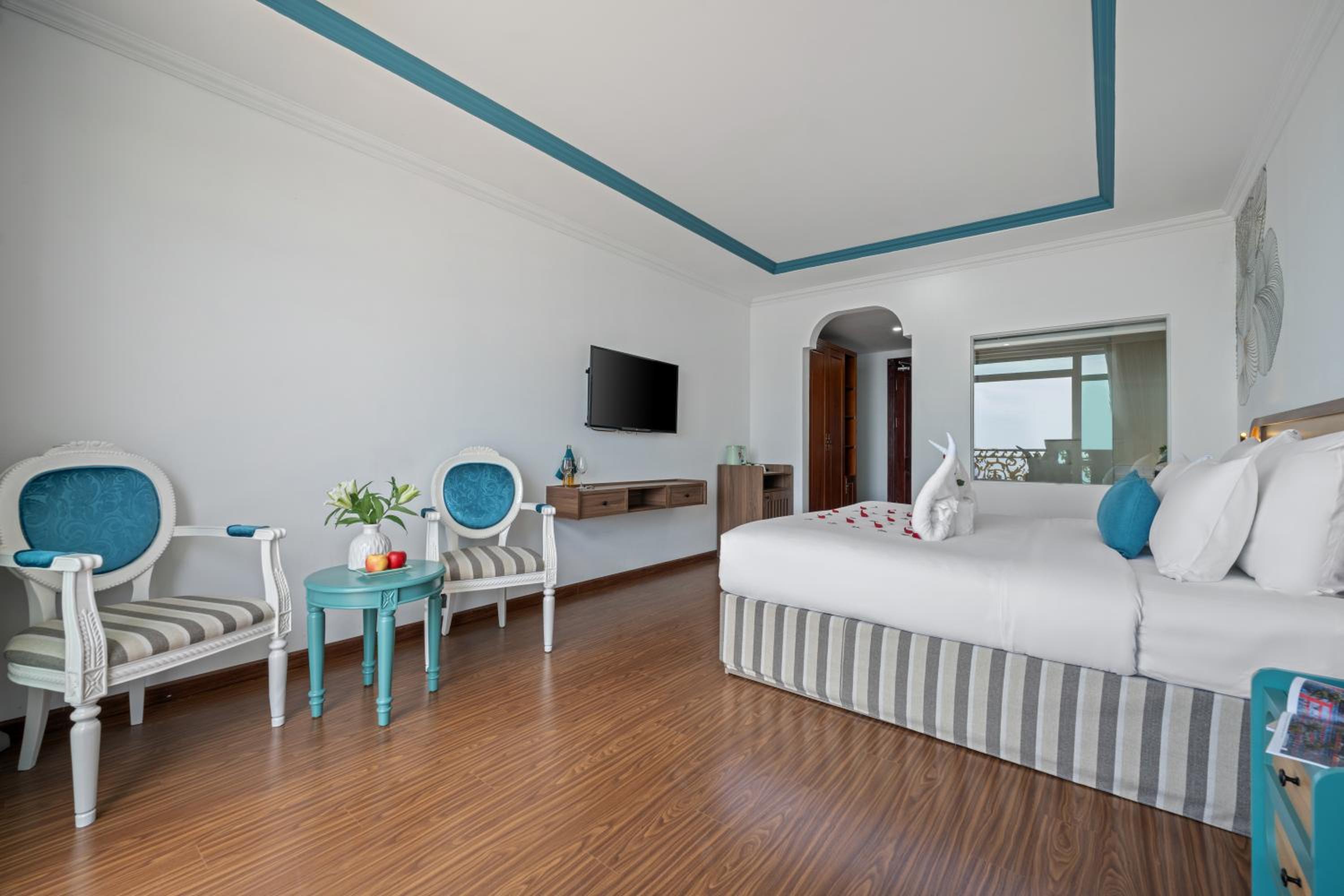 Suite Double Ocean Front with Balcony  photo 3