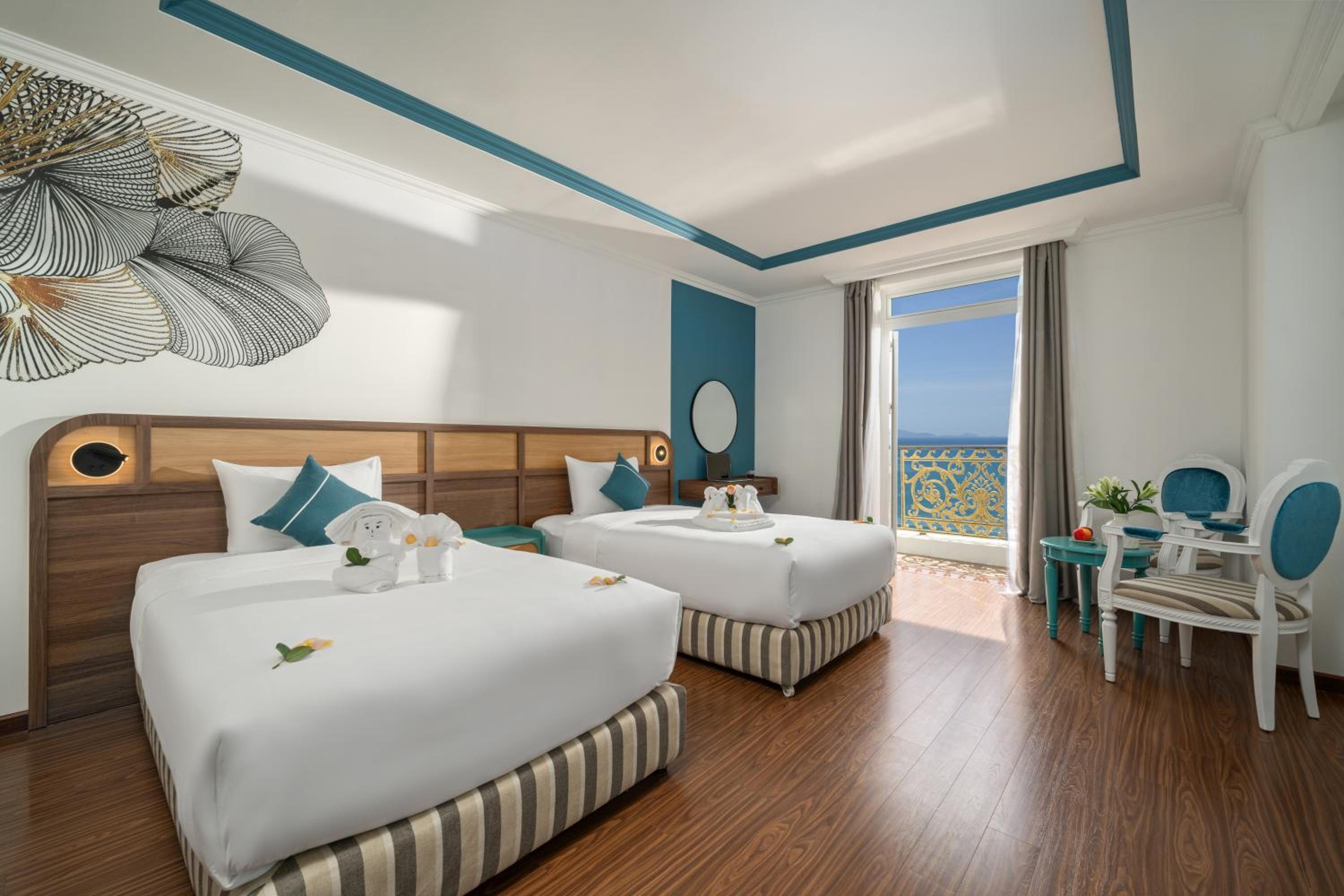 Suite Twin Ocean Front with Balcony  photo 1