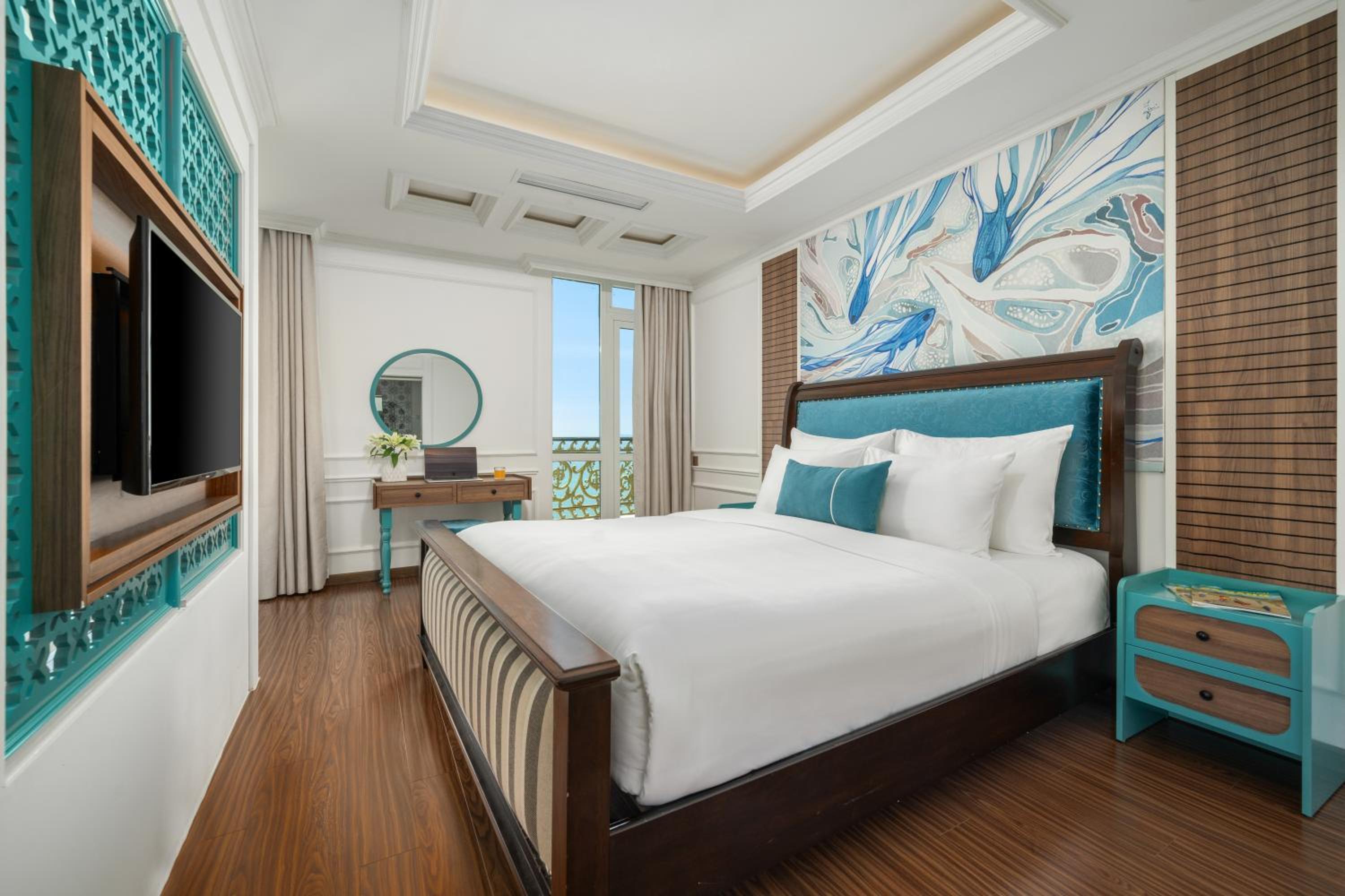 Executive Suite Ocean Front with Balcony  photo 3