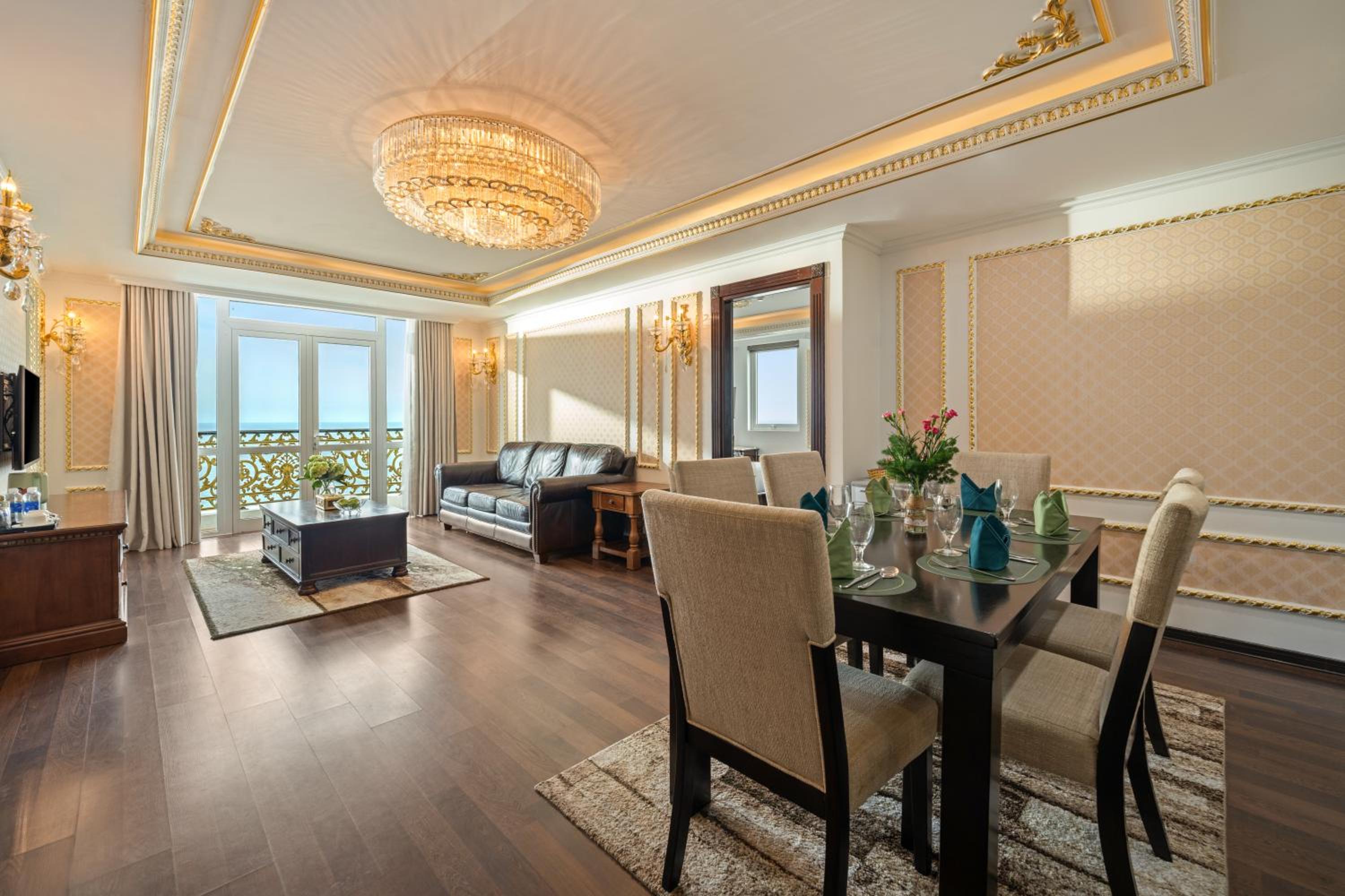 Two Bedroom Penthouse Apartment Ocean Front photo 1