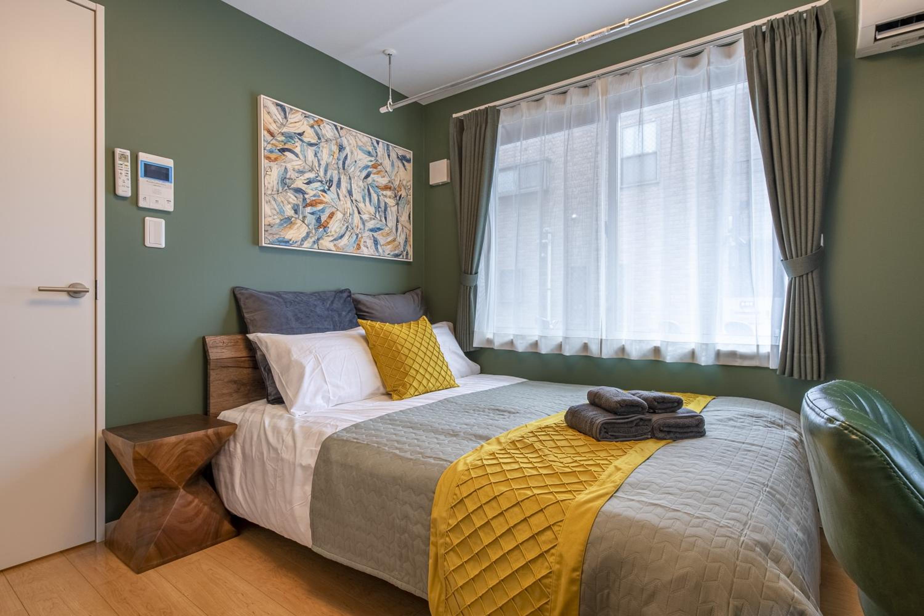 One-Bedroom Apartment photo 2