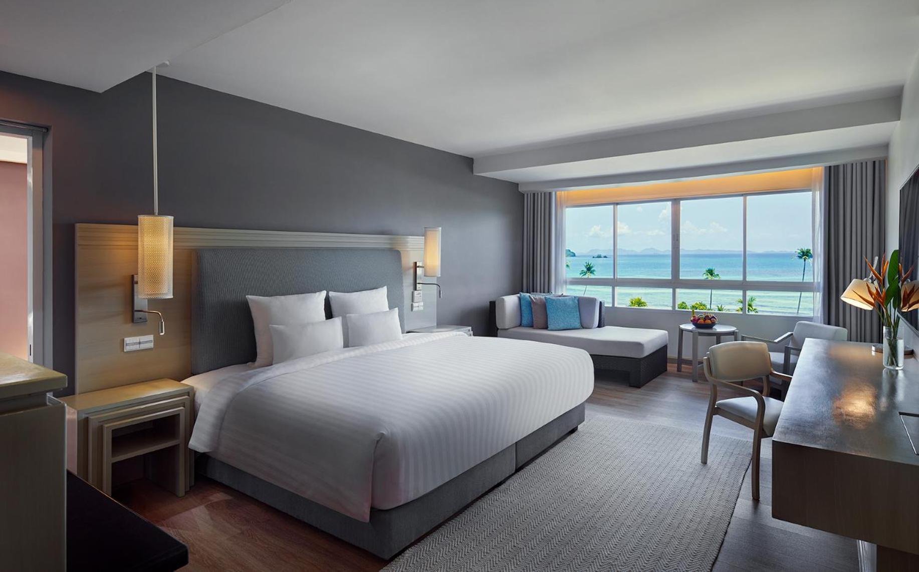 Deluxe Suite, King Bed and Terrace - Photo 3