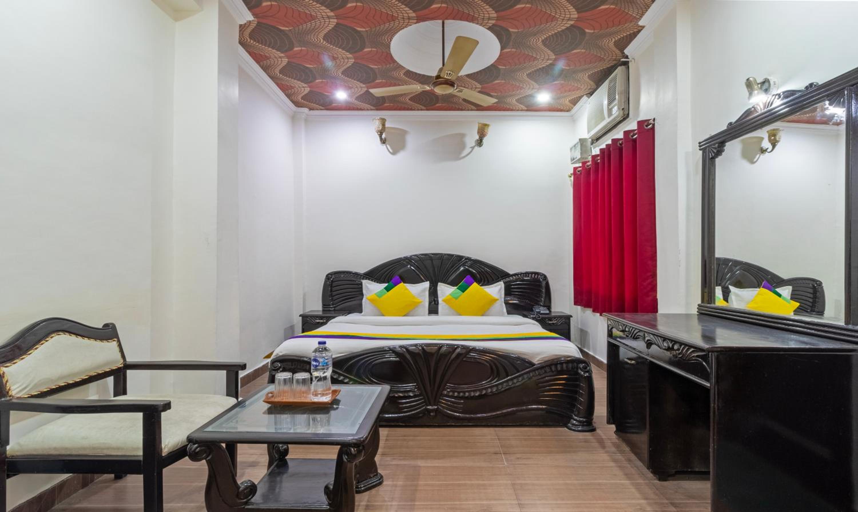 Spacious Premium Room photo 2