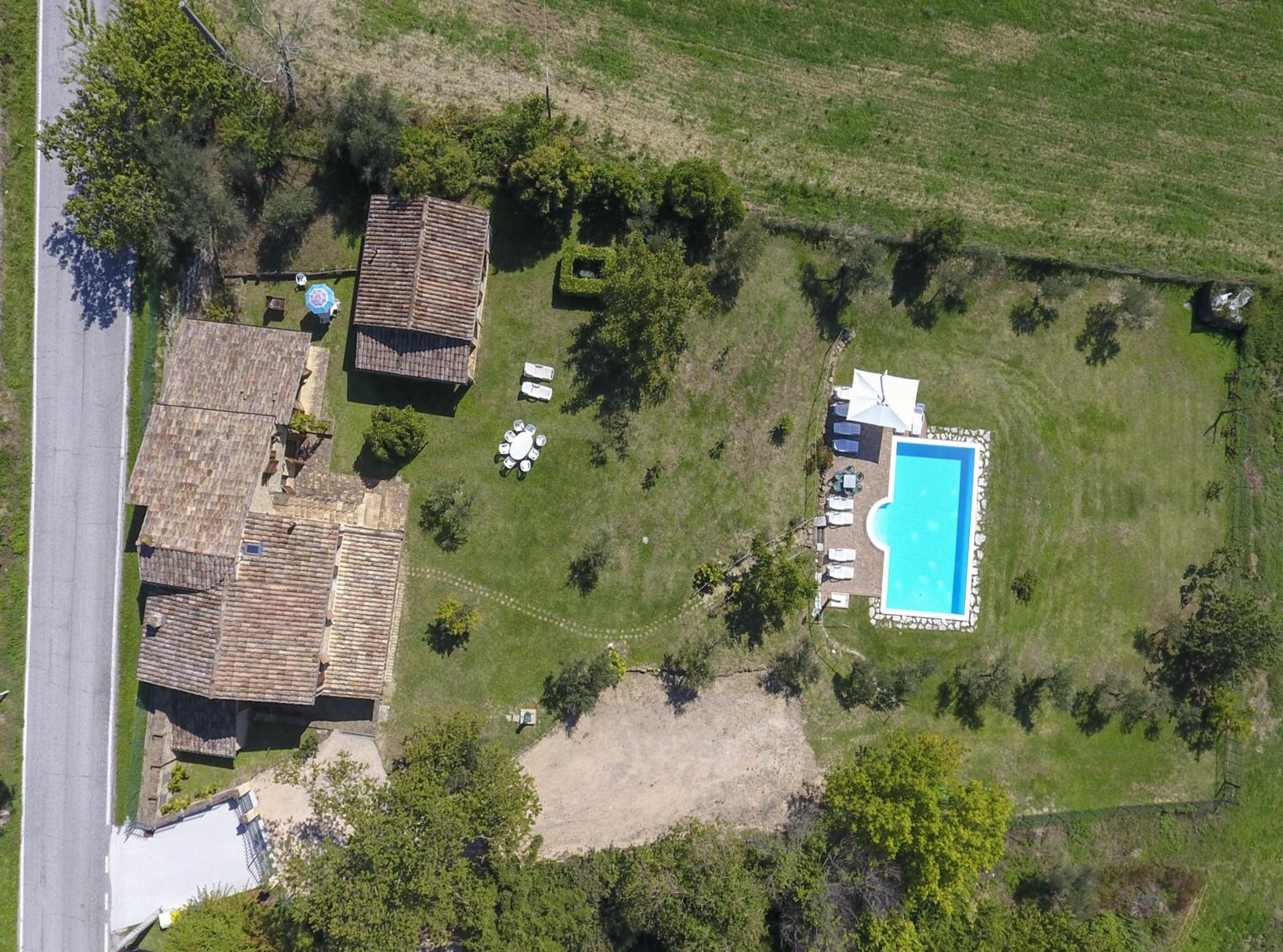 Villa photo 2