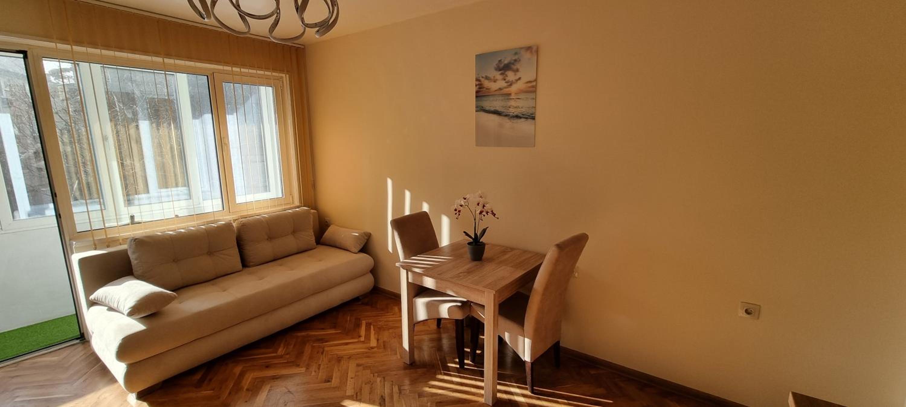 One-Bedroom Apartment photo 3