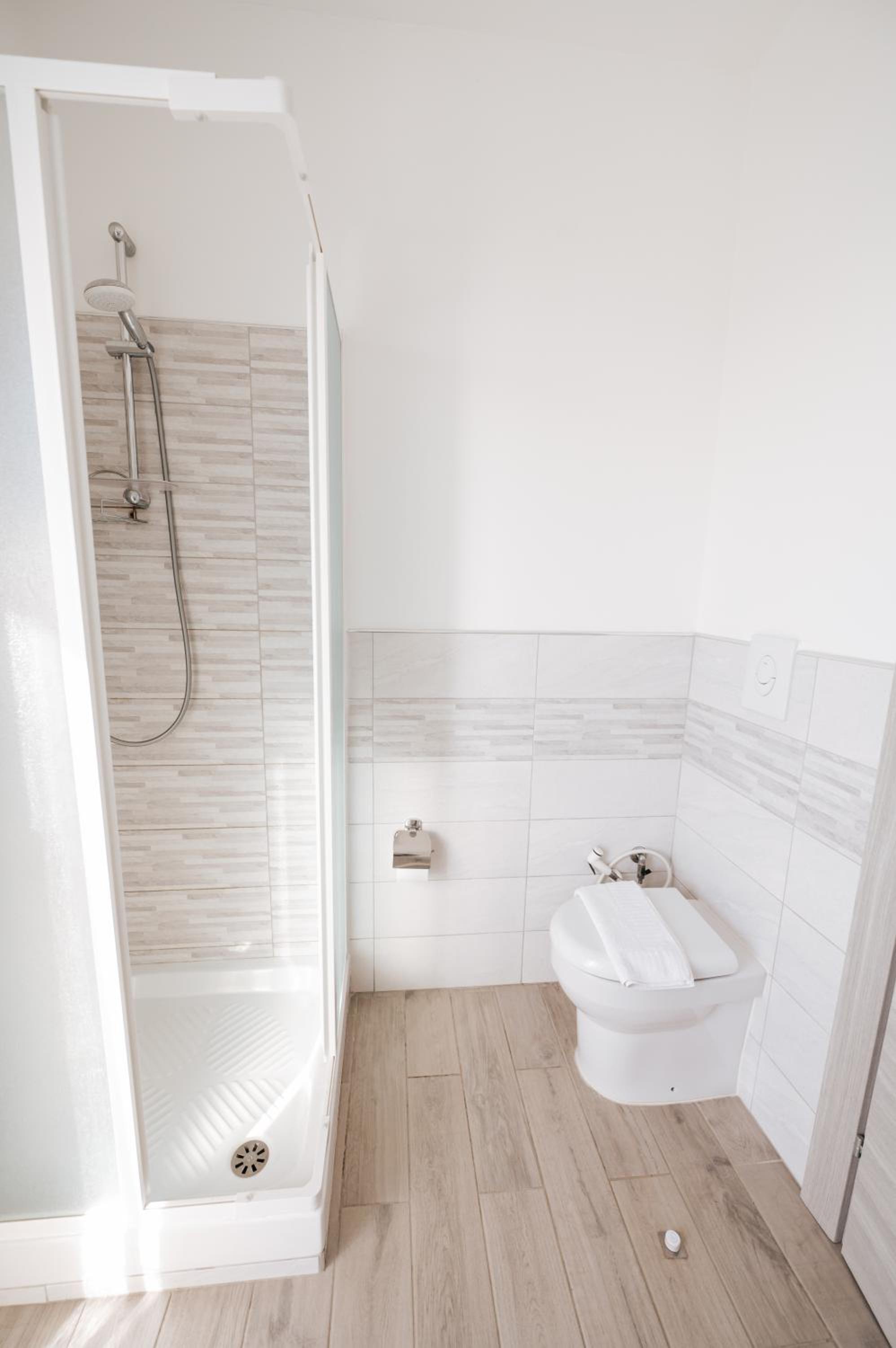 Deluxe Family Room - Photo 14