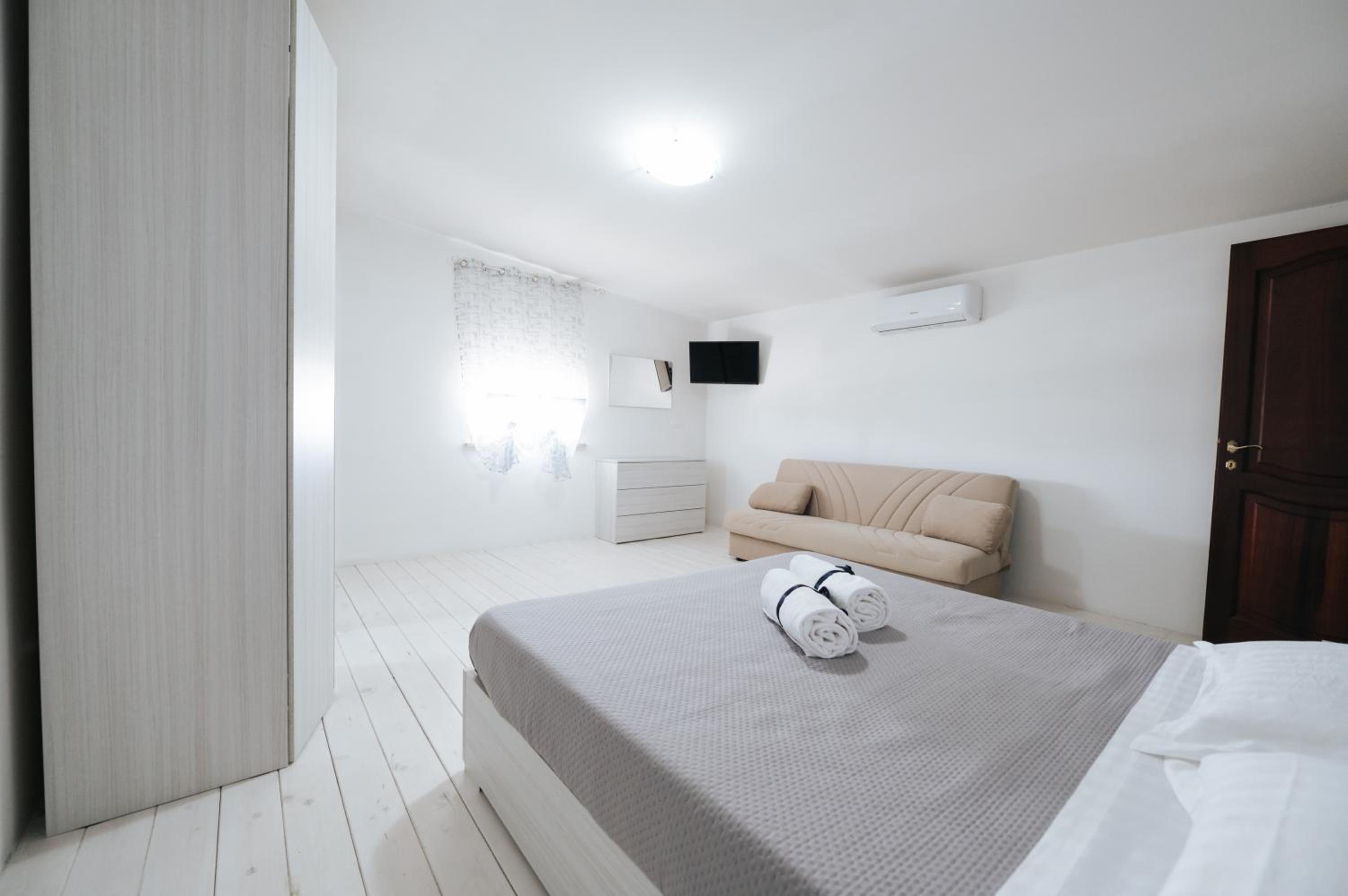 Maisonette photo 1