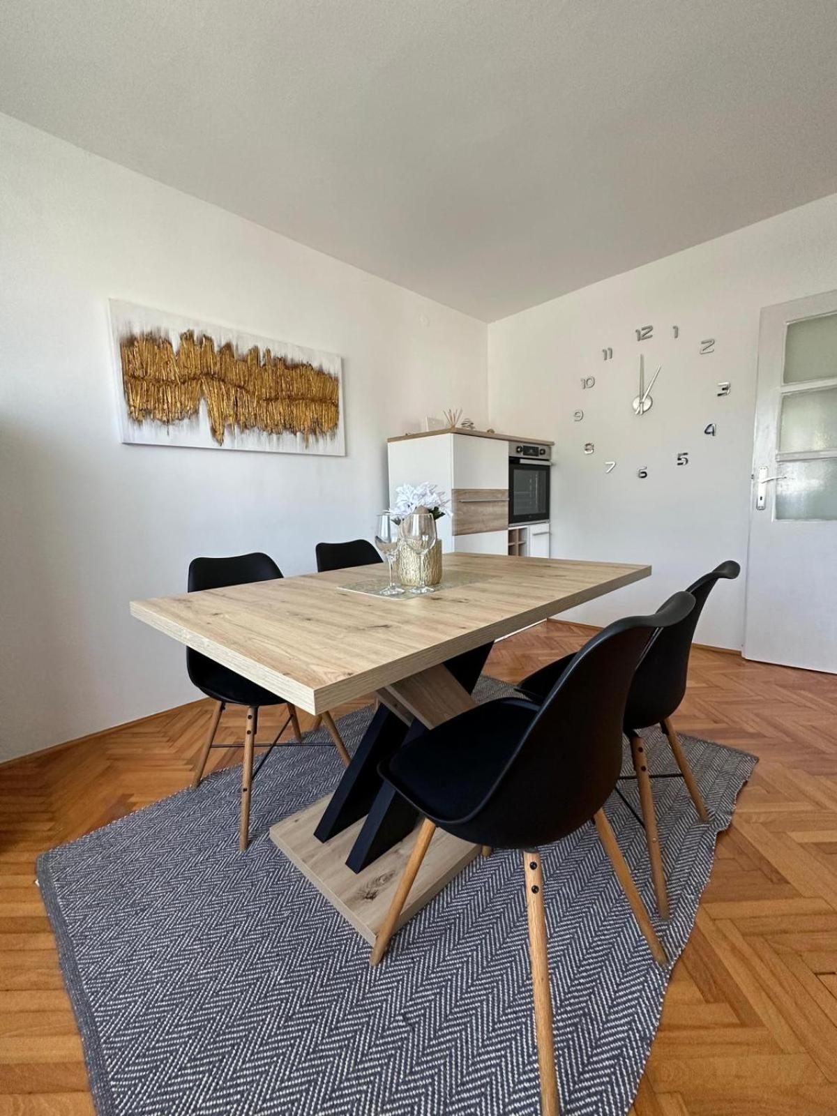 Apartment - Photo 13