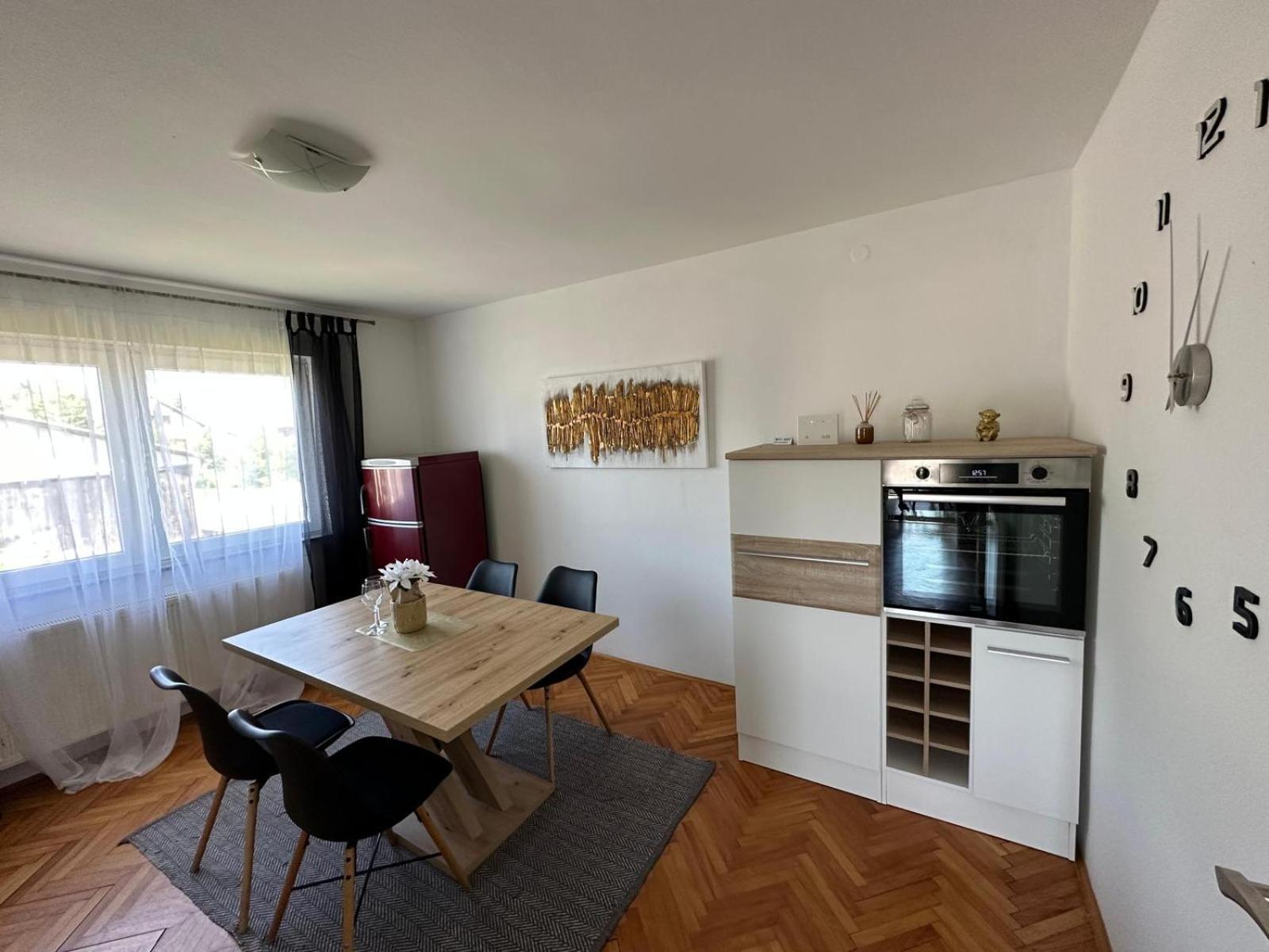 Apartment - Photo 11