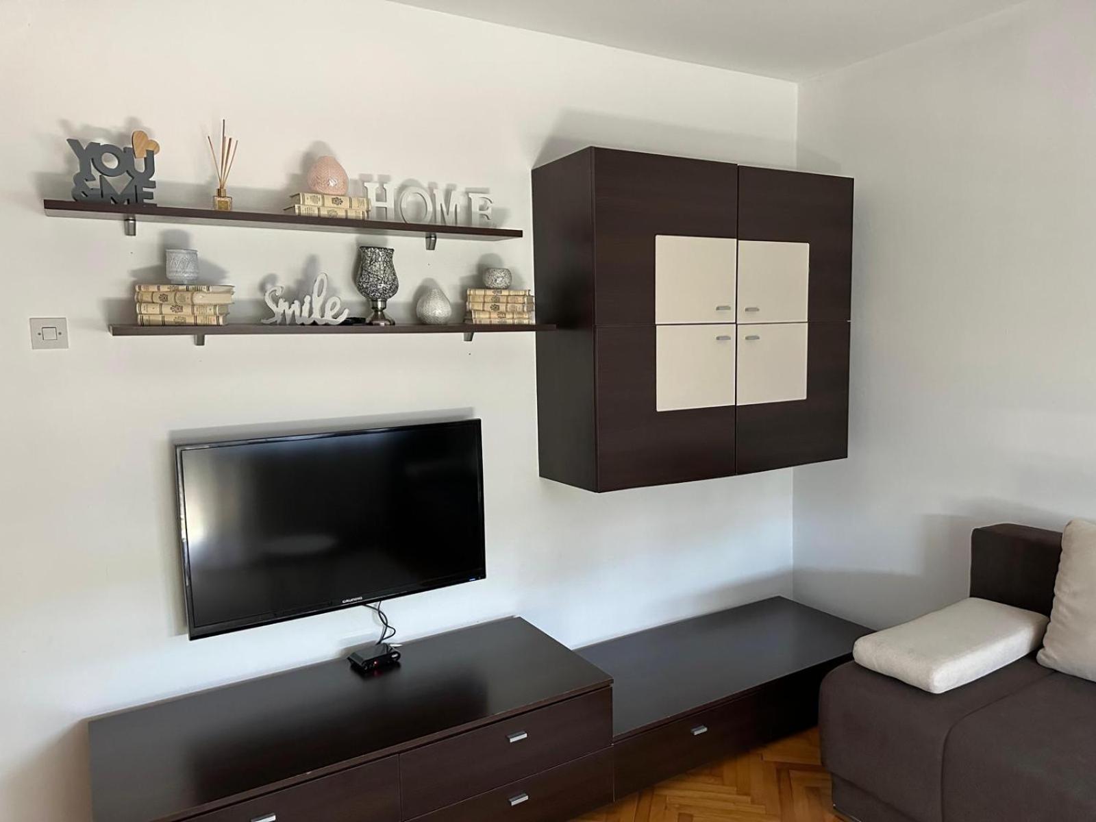 Apartment - Photo 8