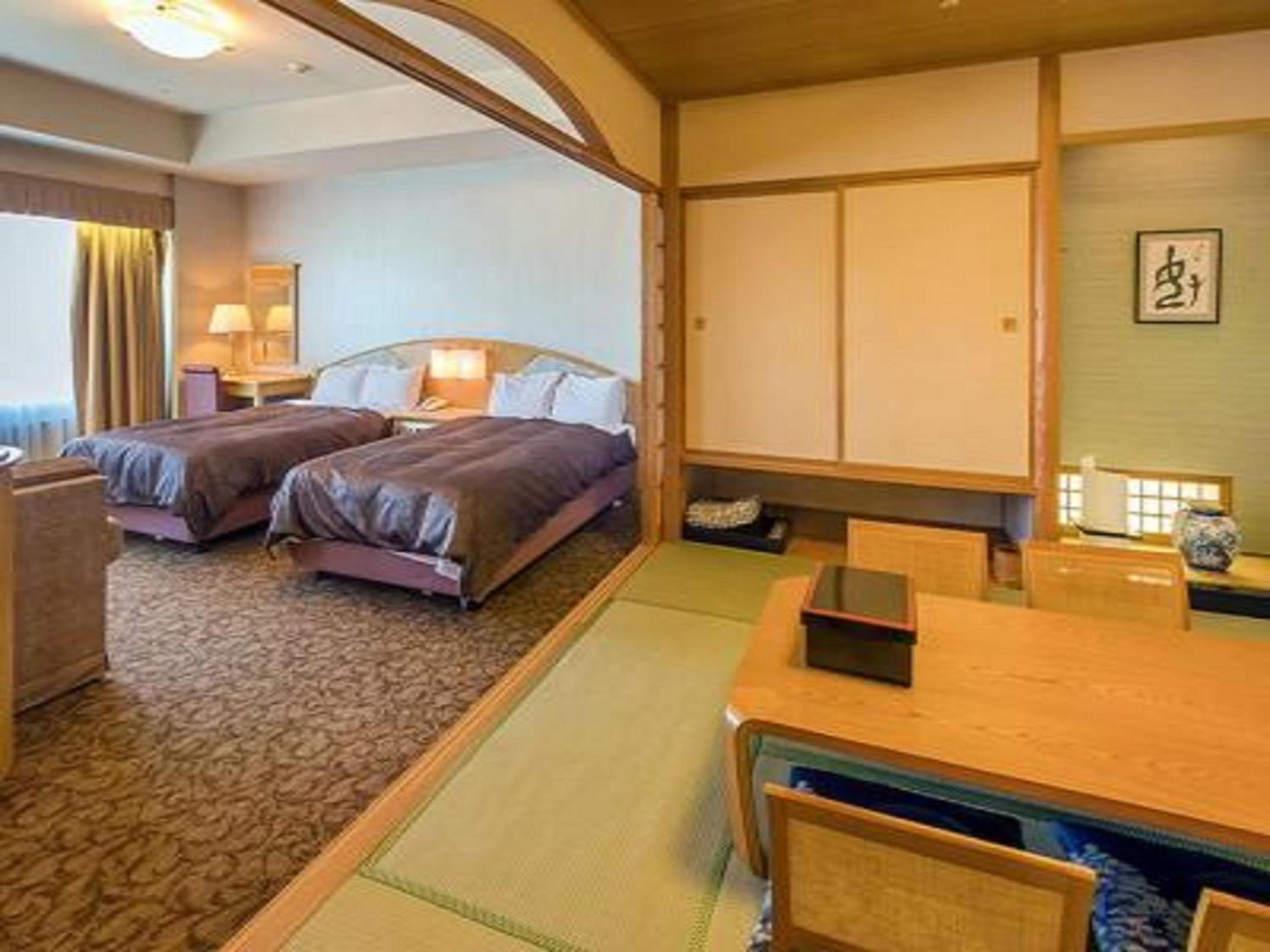 Suite Japanese Western Style Room - Non-Smoking photo 1