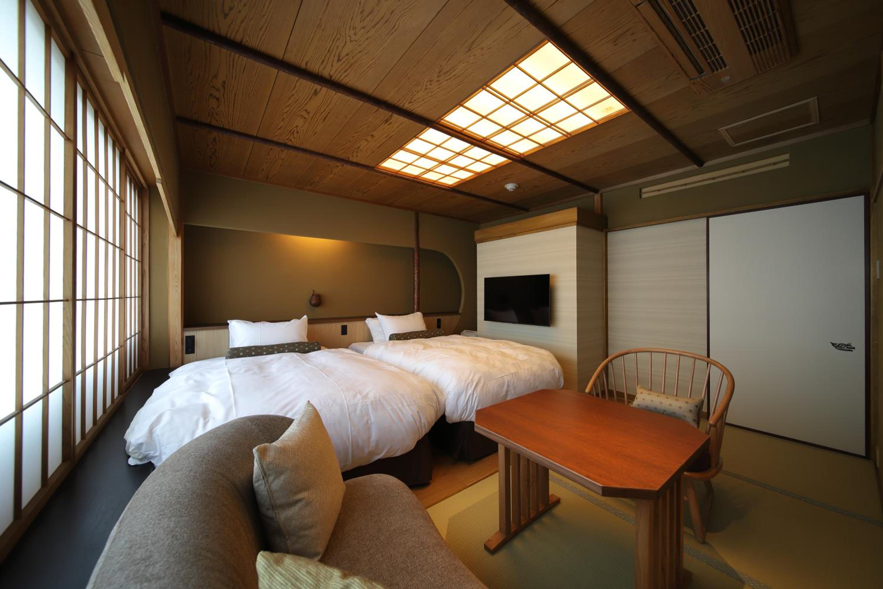 Superior Twin Room - Photo 11