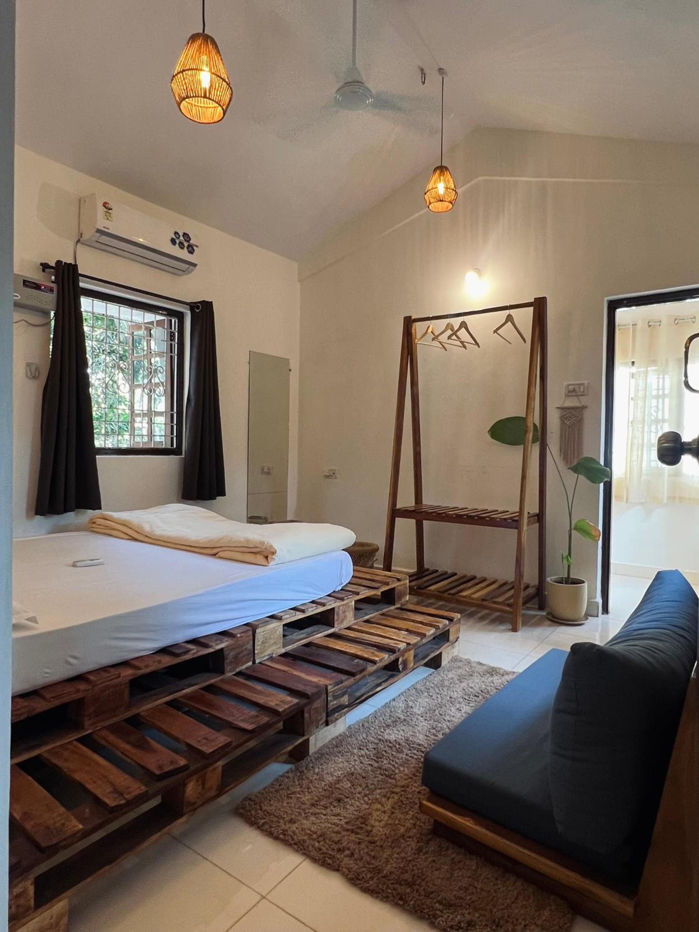 Studio Apartment photo 3