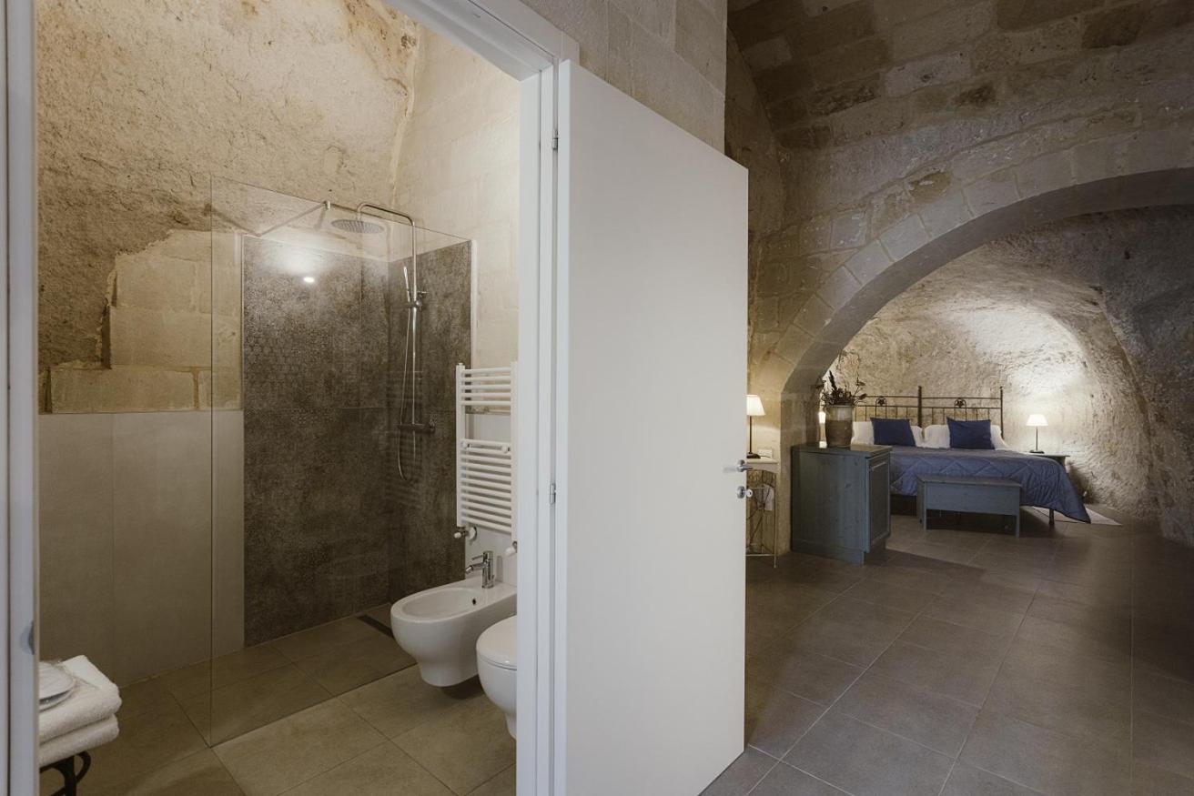 Deluxe Double or Twin Room - Photo 7