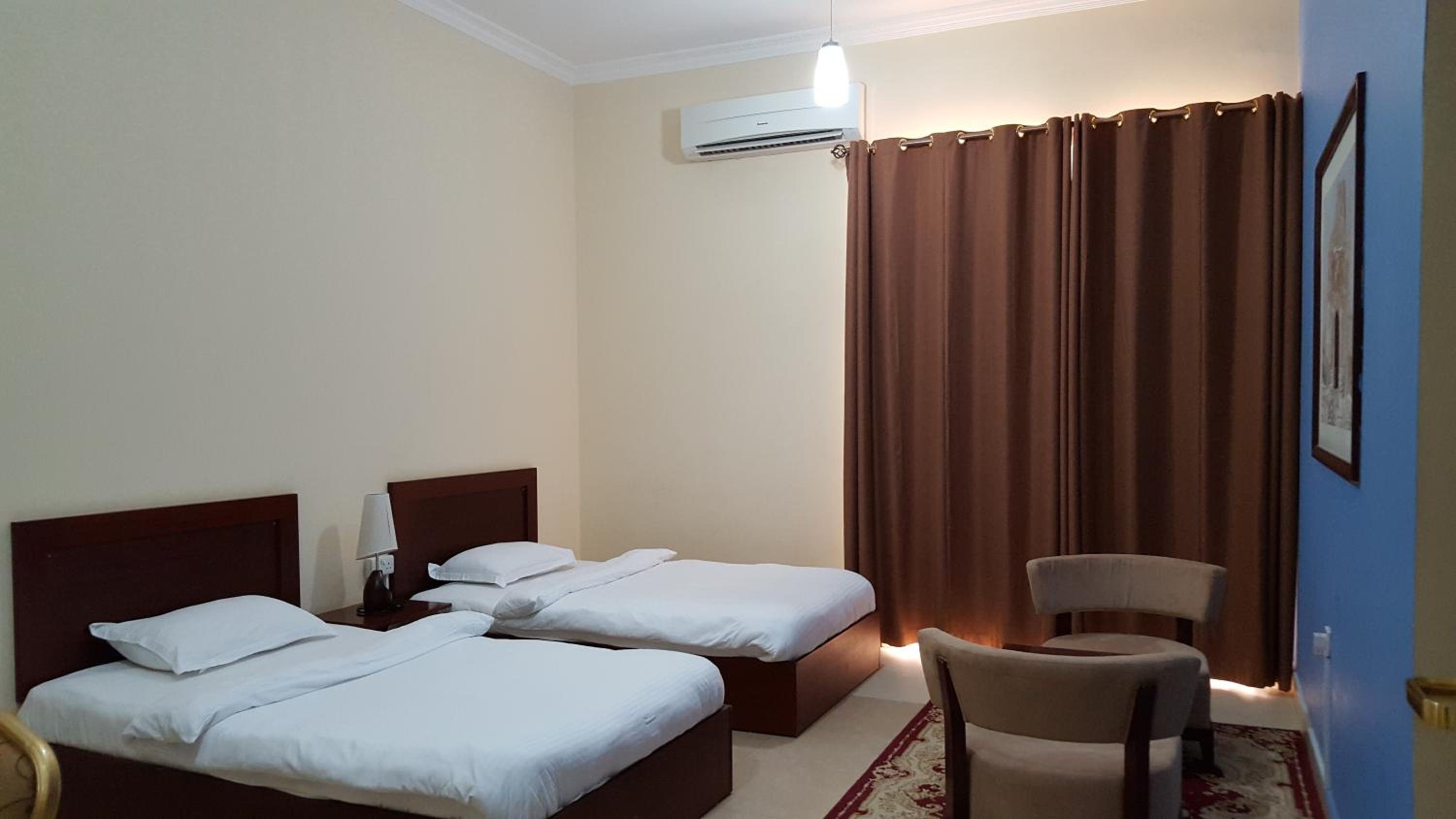 Standard Twin Room - Photo 18