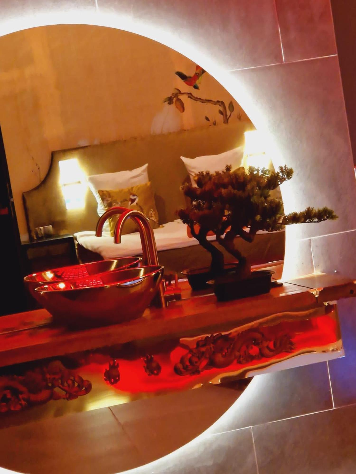 Small Apartment with Jacuzzi - Photo 34