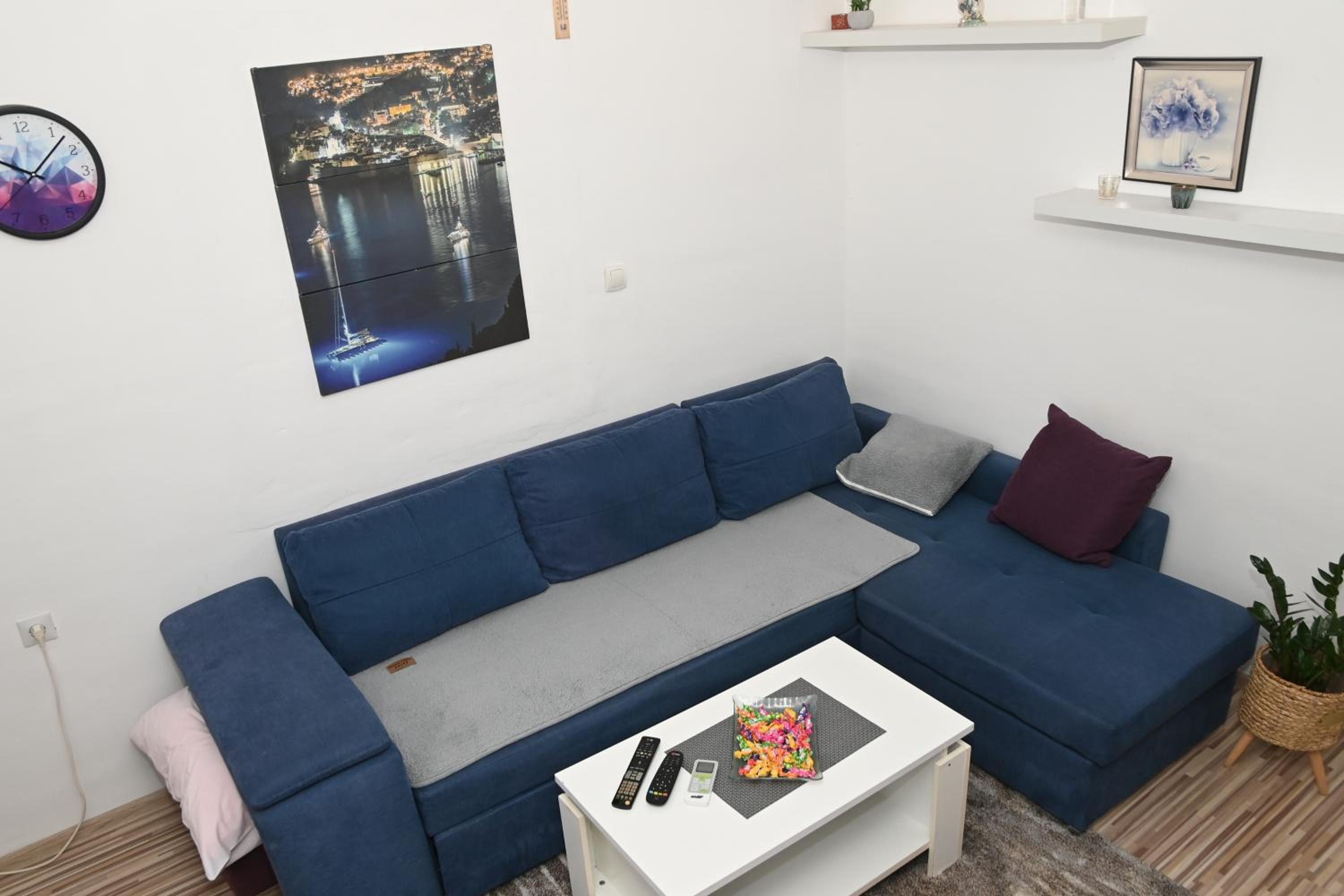 Apartment - Ground Floor - Photo 7