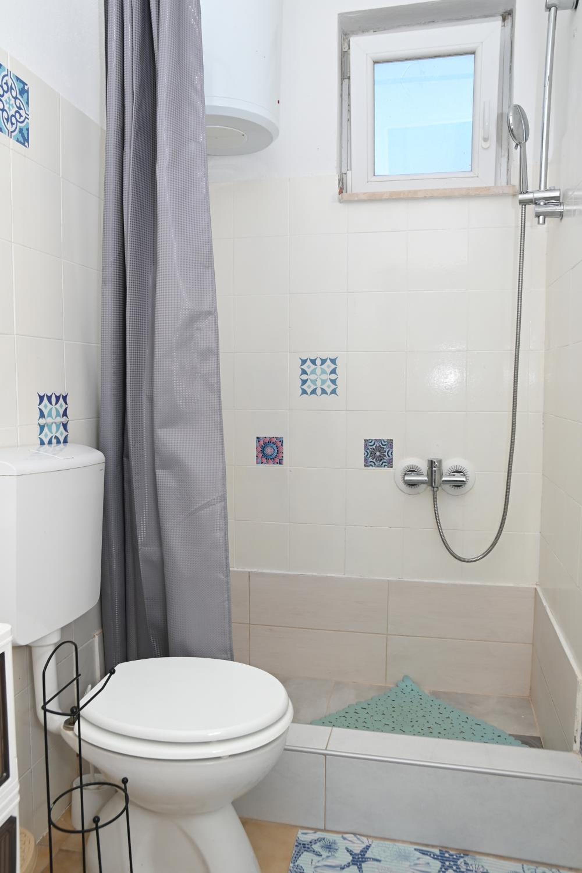 Apartment - Ground Floor - Photo 9