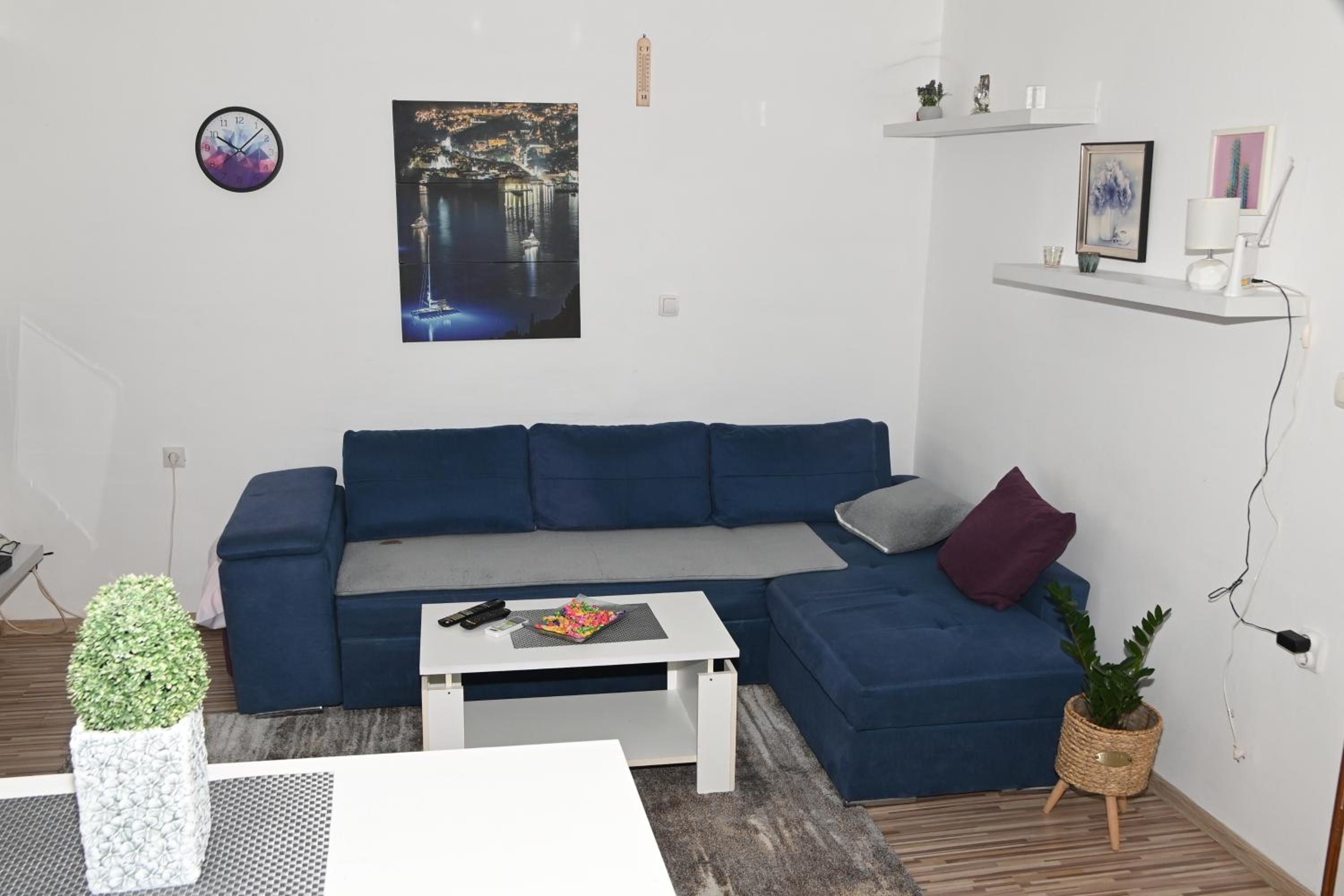 Apartment - Ground Floor - Photo 6