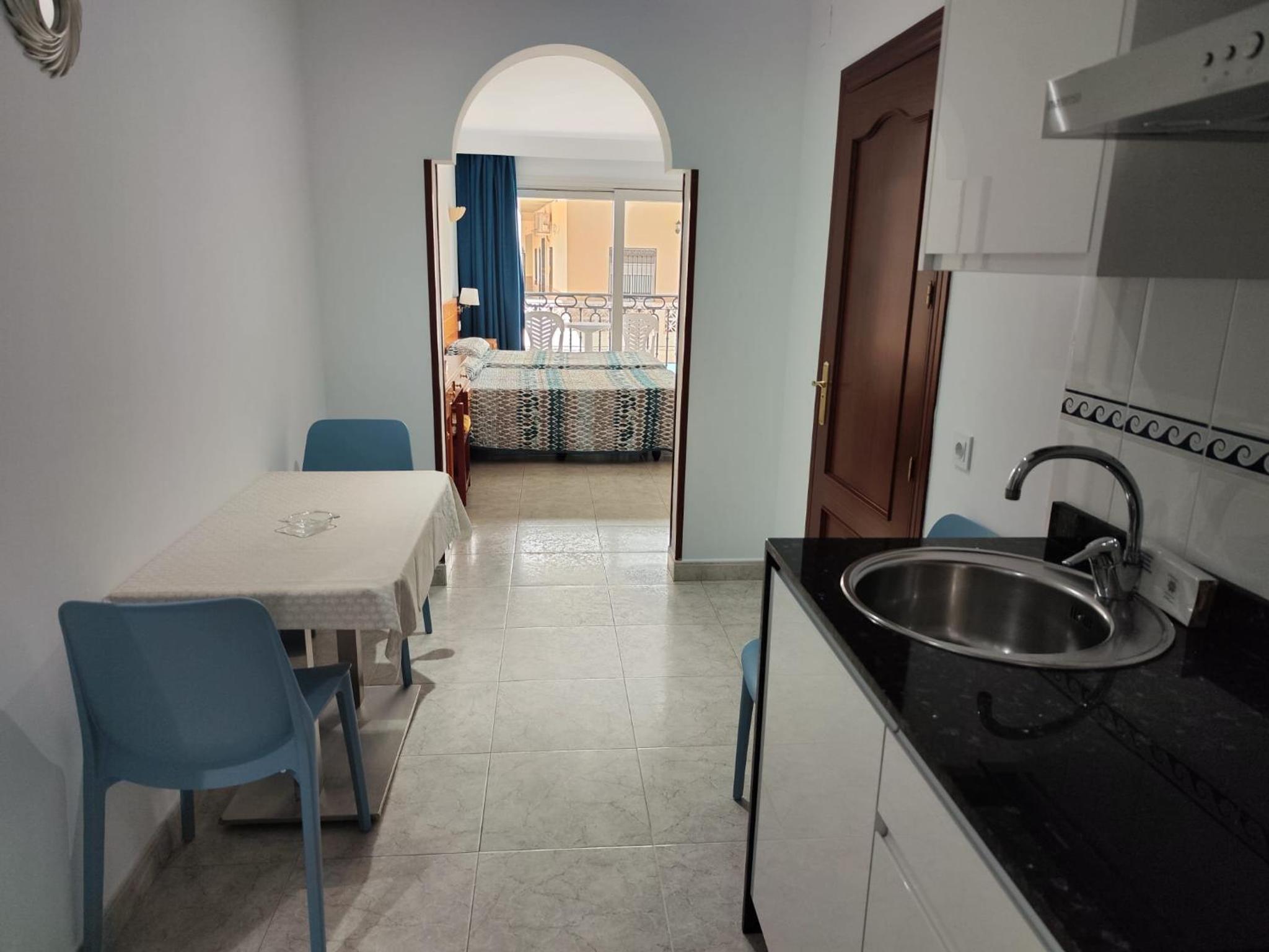 Apartamentos Leonor Carihuela, Foto 7