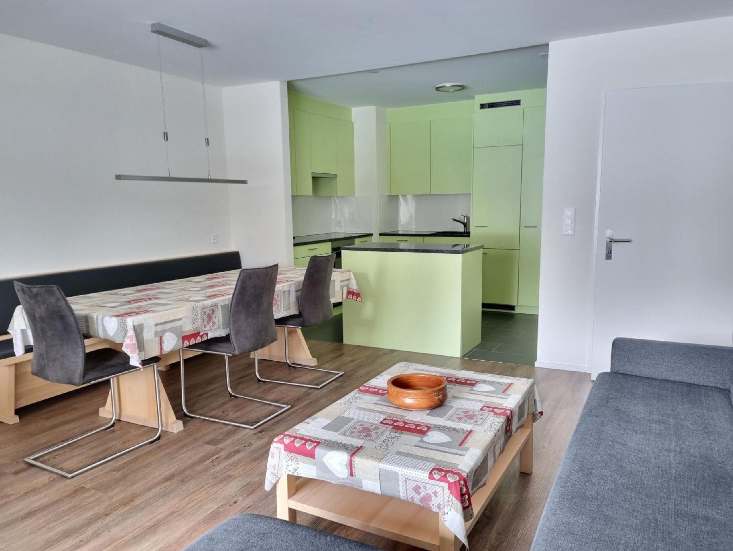 Apartment with Balcony photo 3