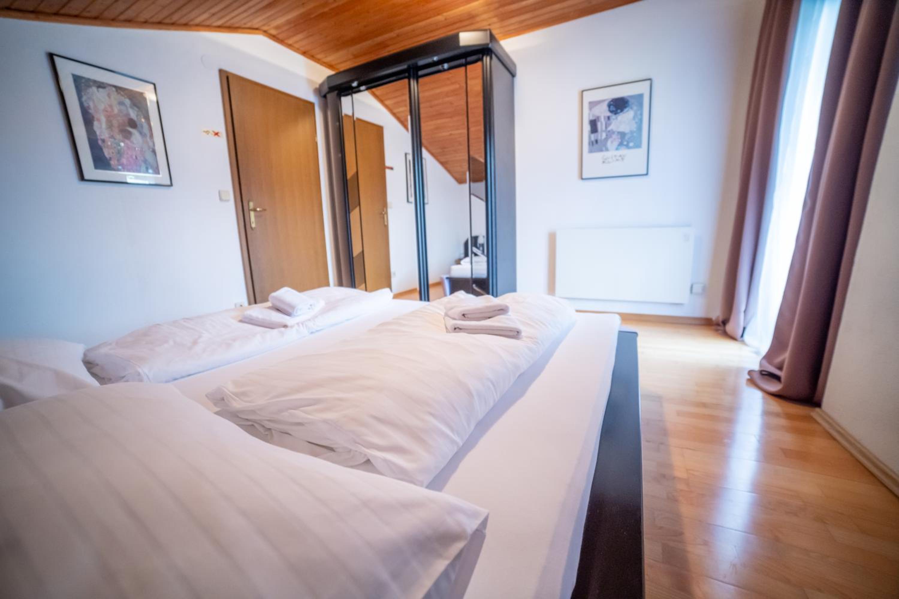 One-Bedroom Apartment - Attic