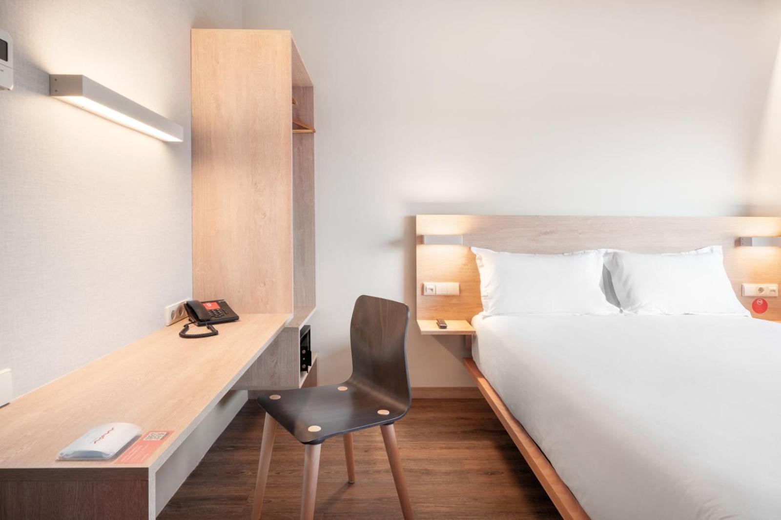 Standard Double Room - Photo 1