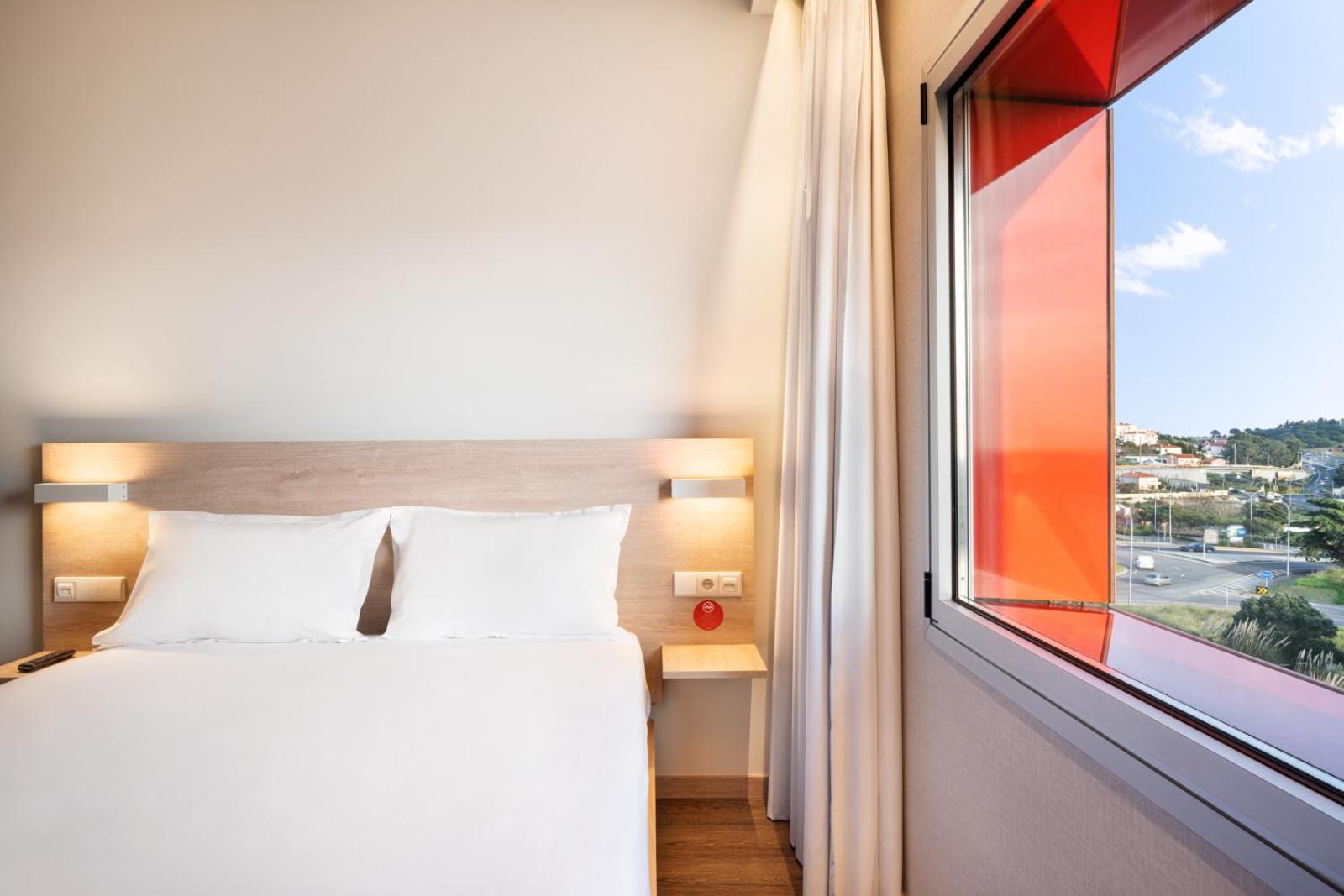 Standard Double Room - Photo 4