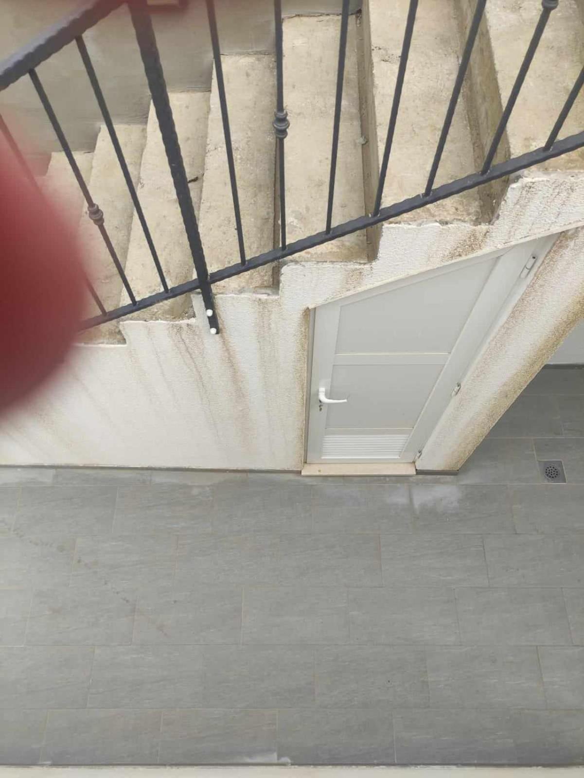 Apartment - Ground Floor - Photo 2