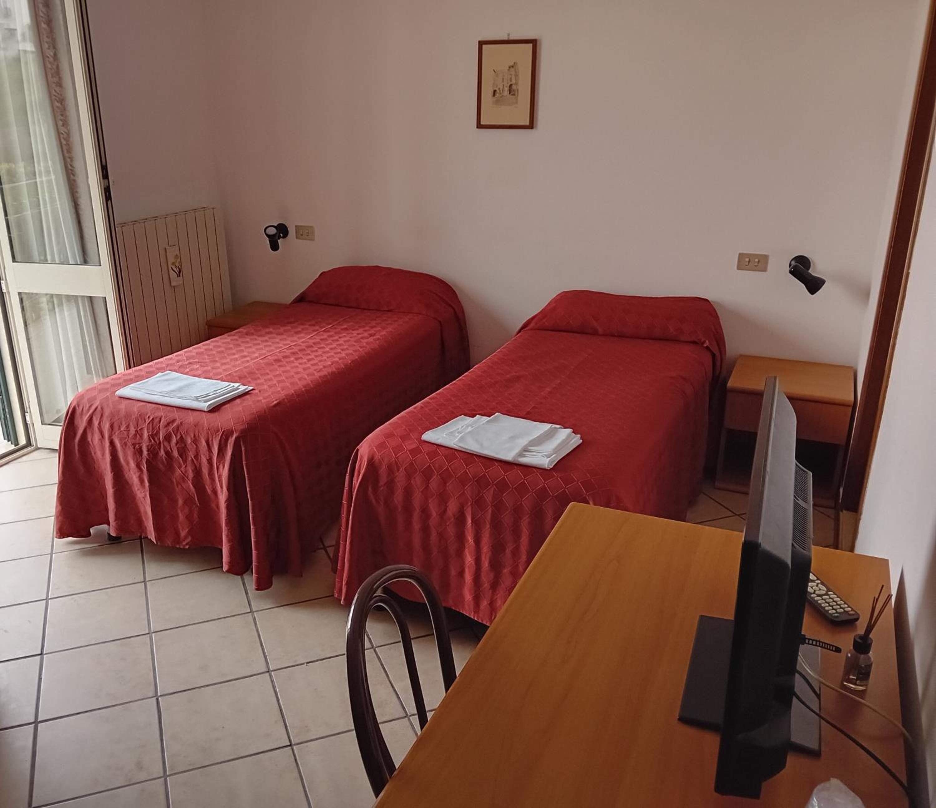 Large Single Room