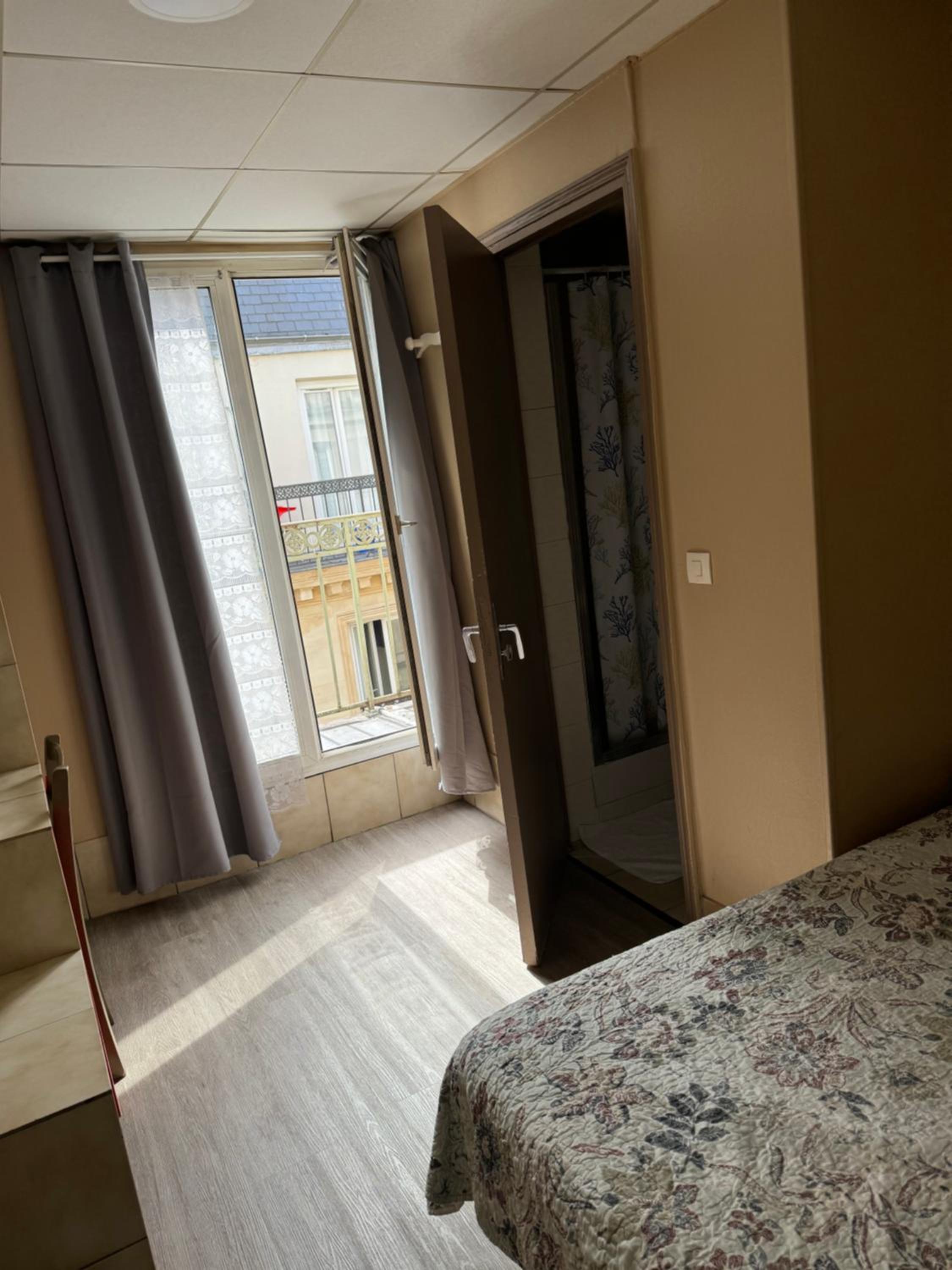 Double Room with Shower photo 3